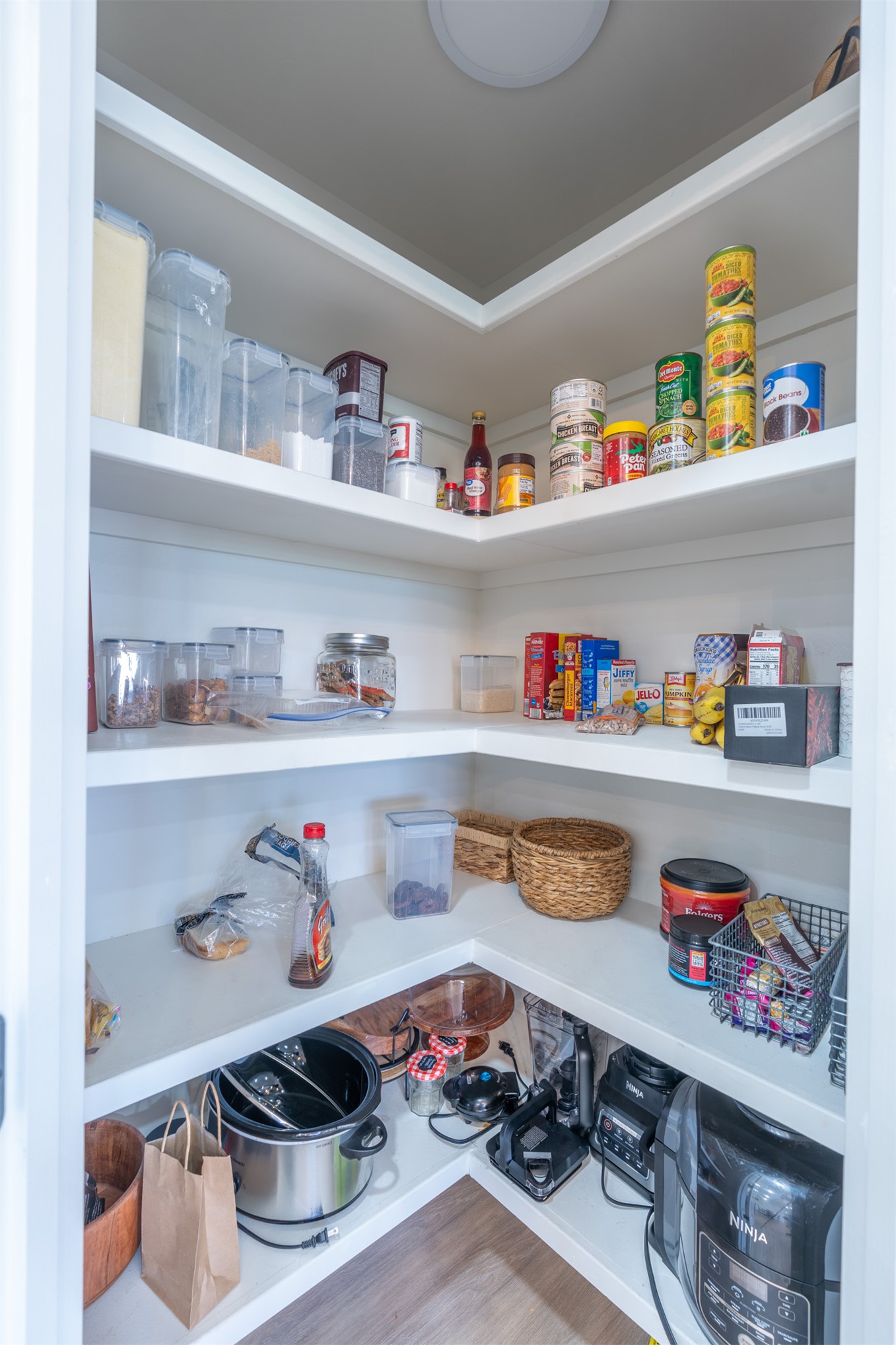 208 W Hollie Okemah OK 74859