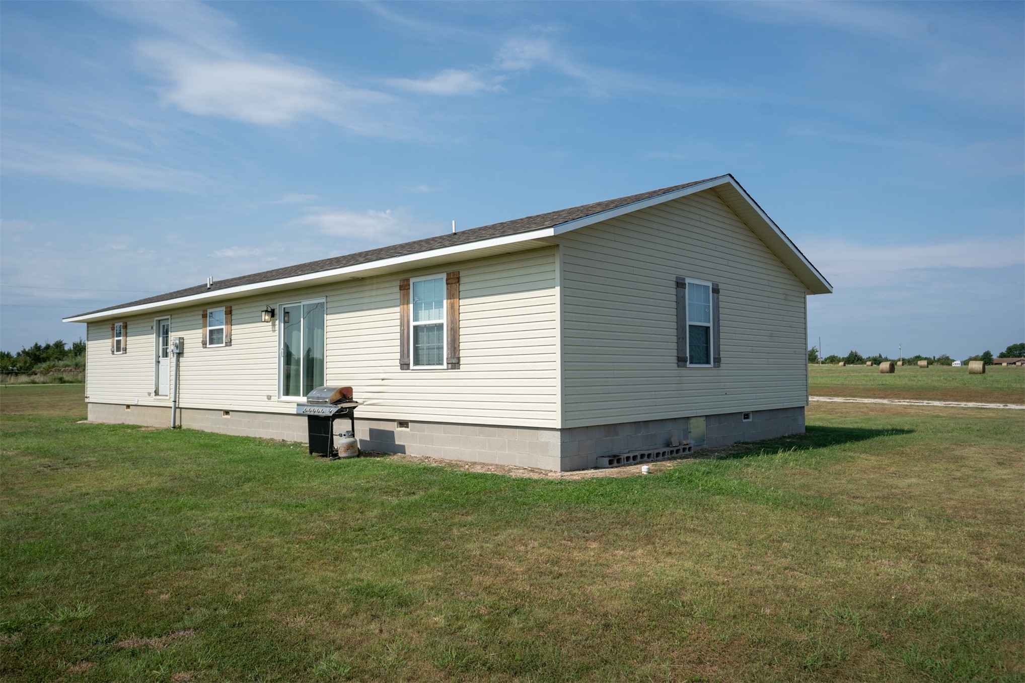 208 W Hollie Okemah OK 74859