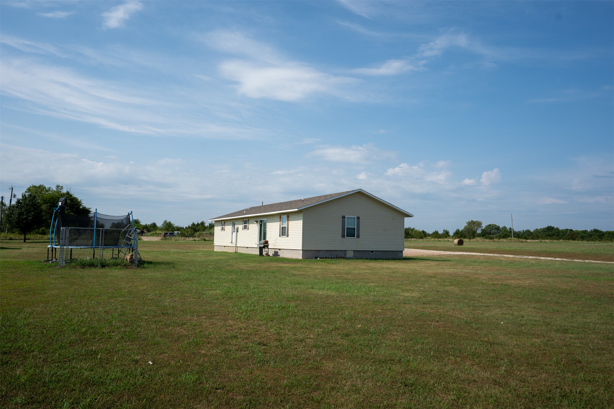 208 W Hollie Okemah OK 74859