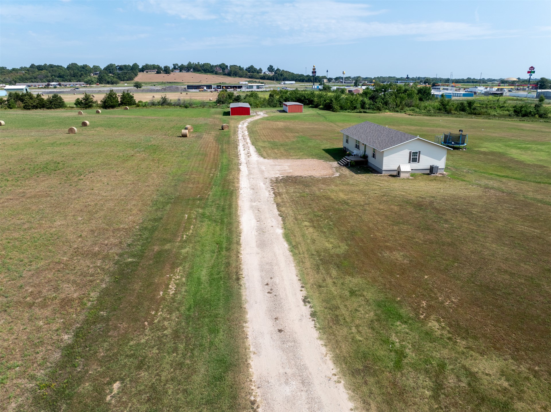 208 W Hollie Okemah OK 74859