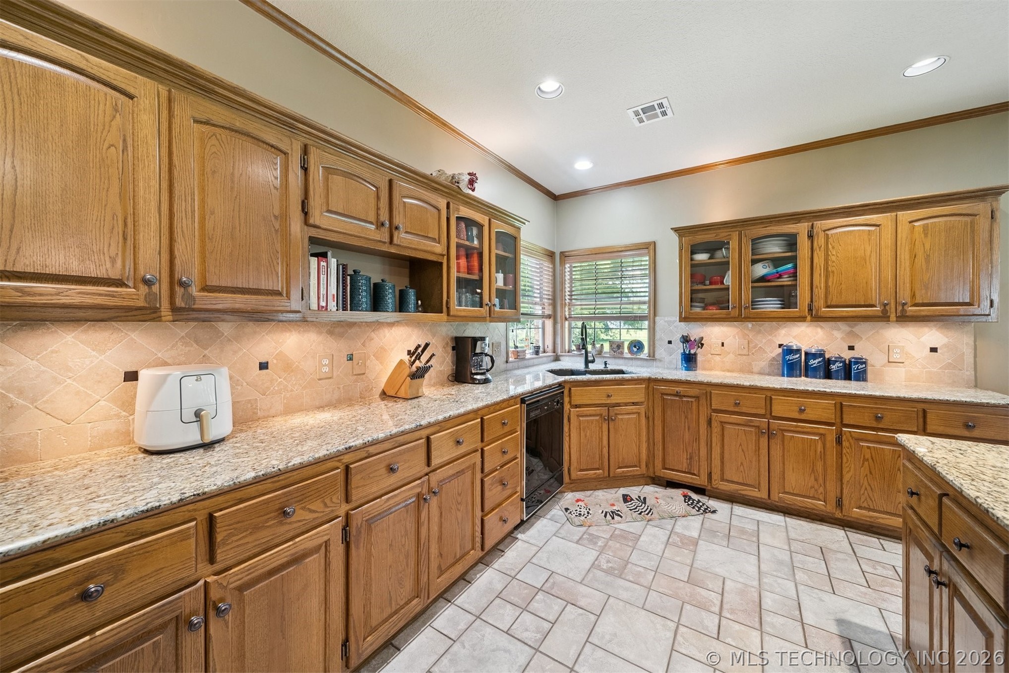 1805 NE Oakridge Drive Claremore OK 74017