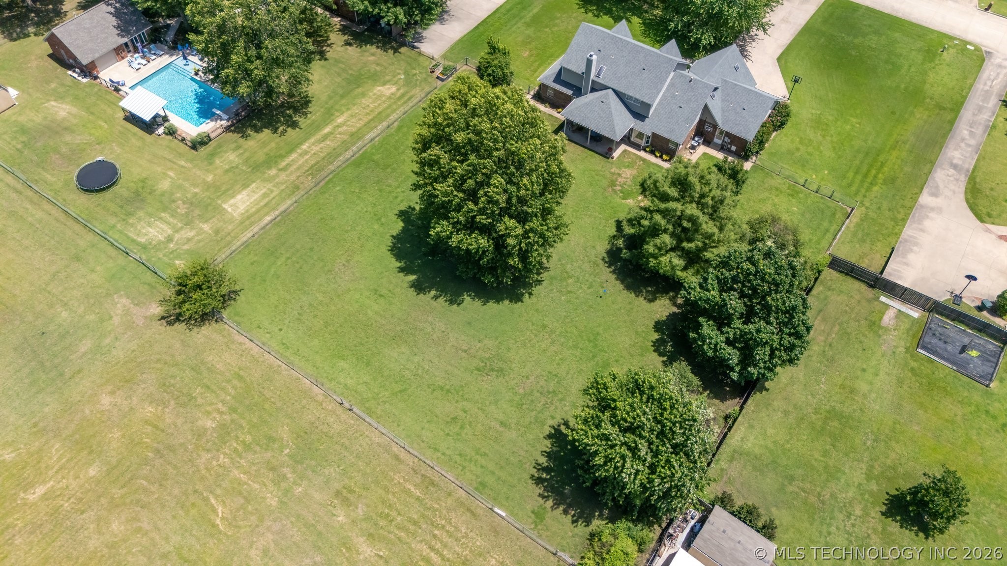 1805 NE Oakridge Drive Claremore OK 74017