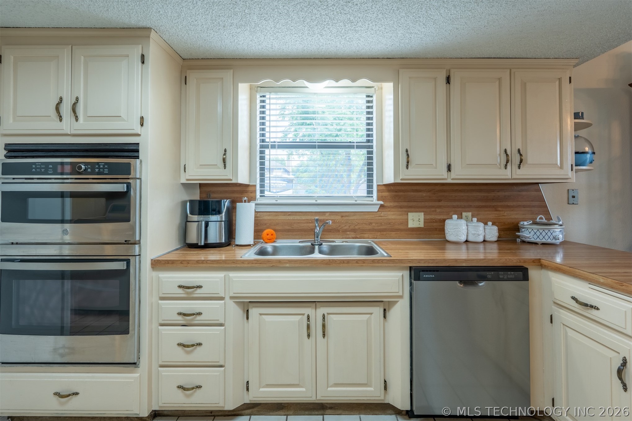 3612 S Redbud Drive Sand Springs OK 74063