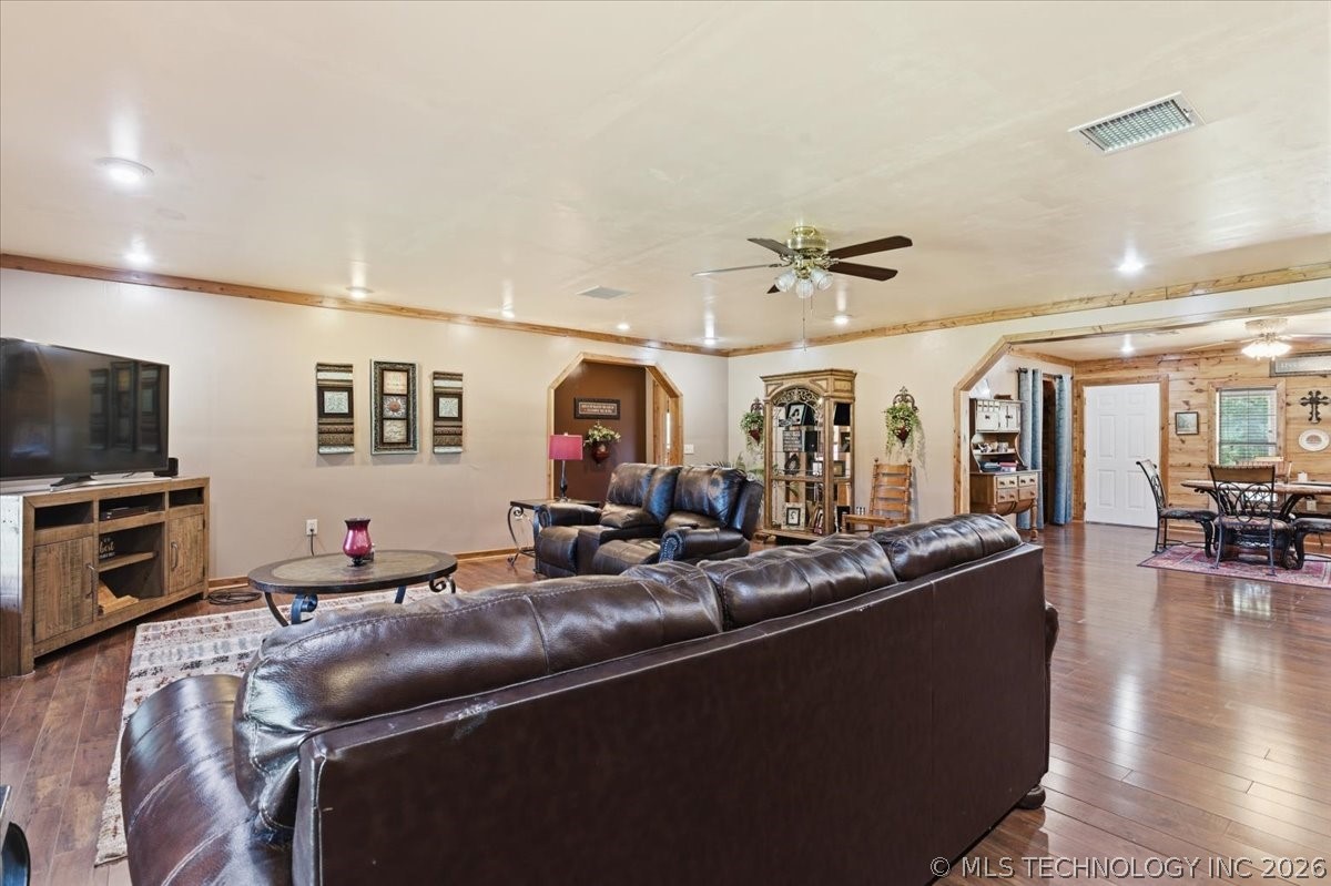 20981 County Road 1560 Ada OK 74820