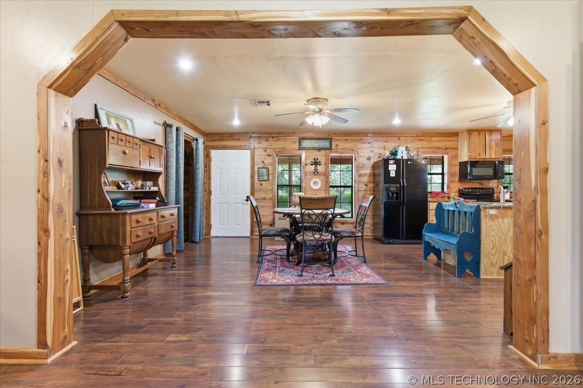 20981 County Road 1560 Ada OK 74820