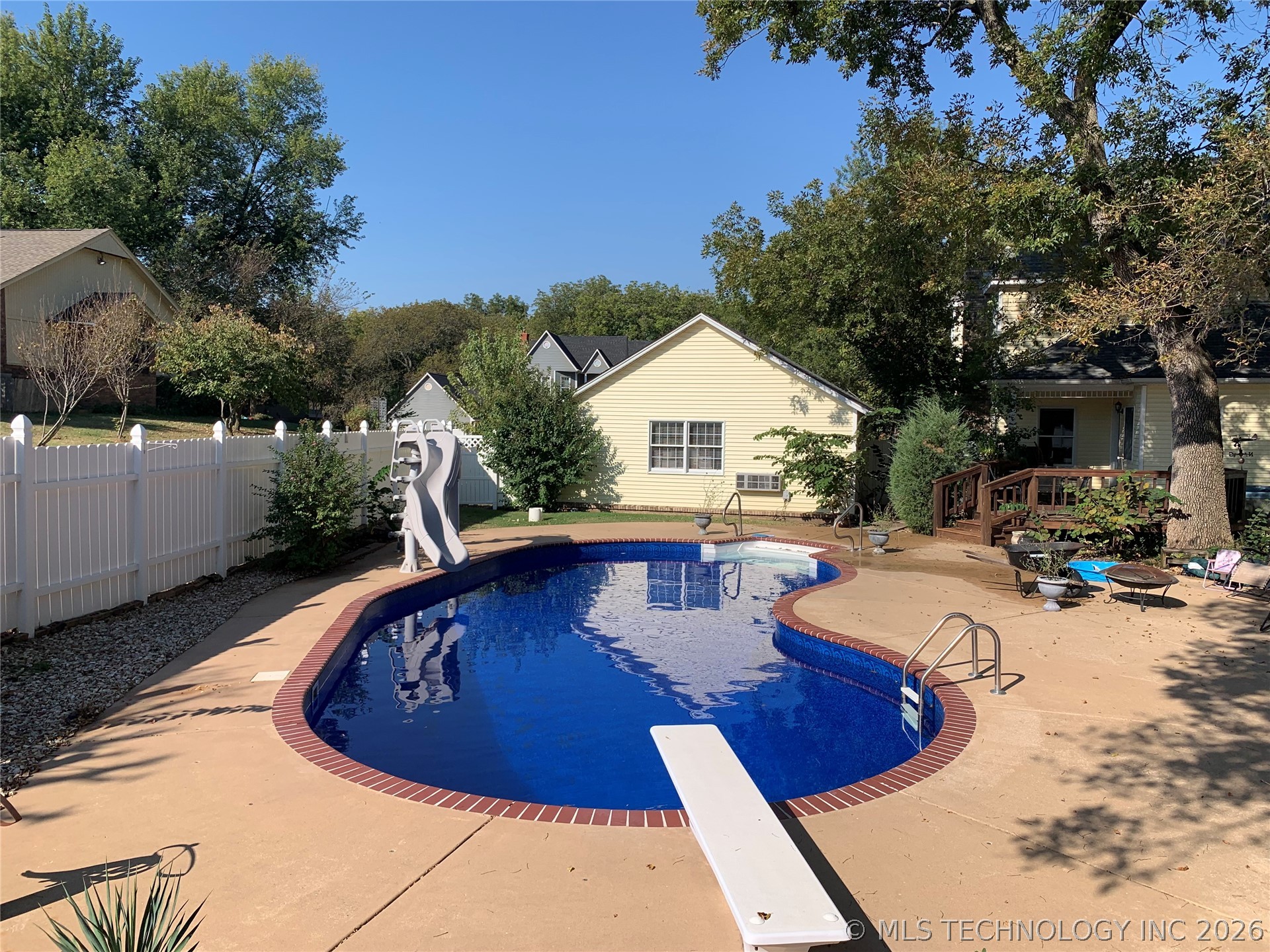 1113 Deer Creek Pryor OK 74361