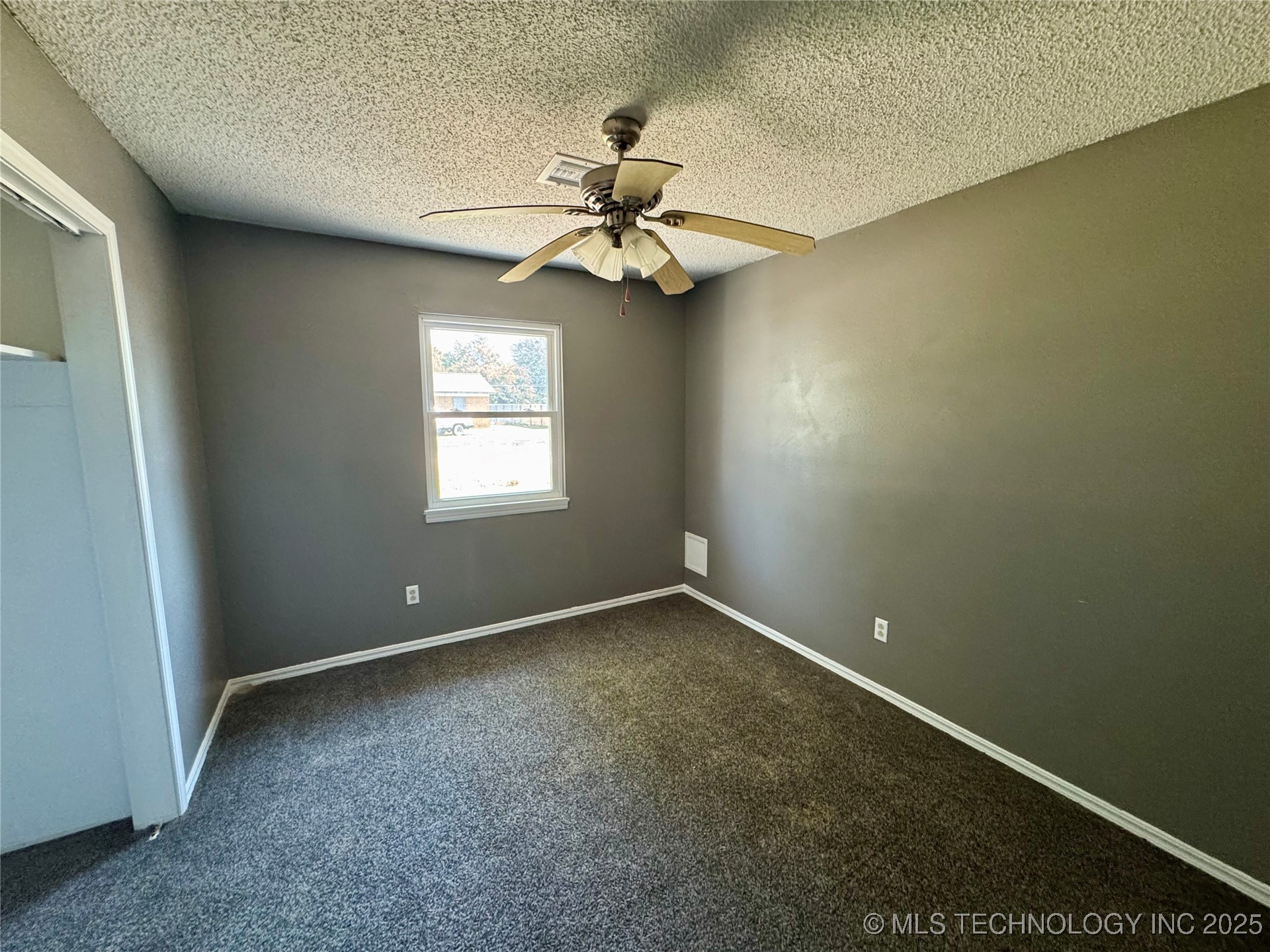 616 D Street SE Miami OK 74354