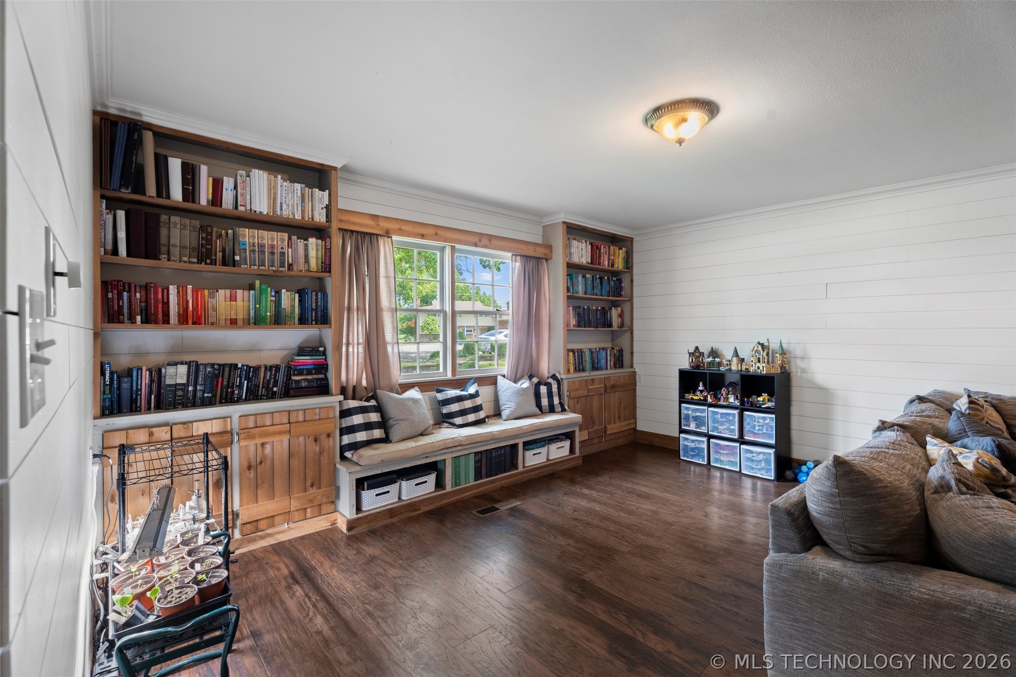 2102 Yale Avenue Miami OK 74354