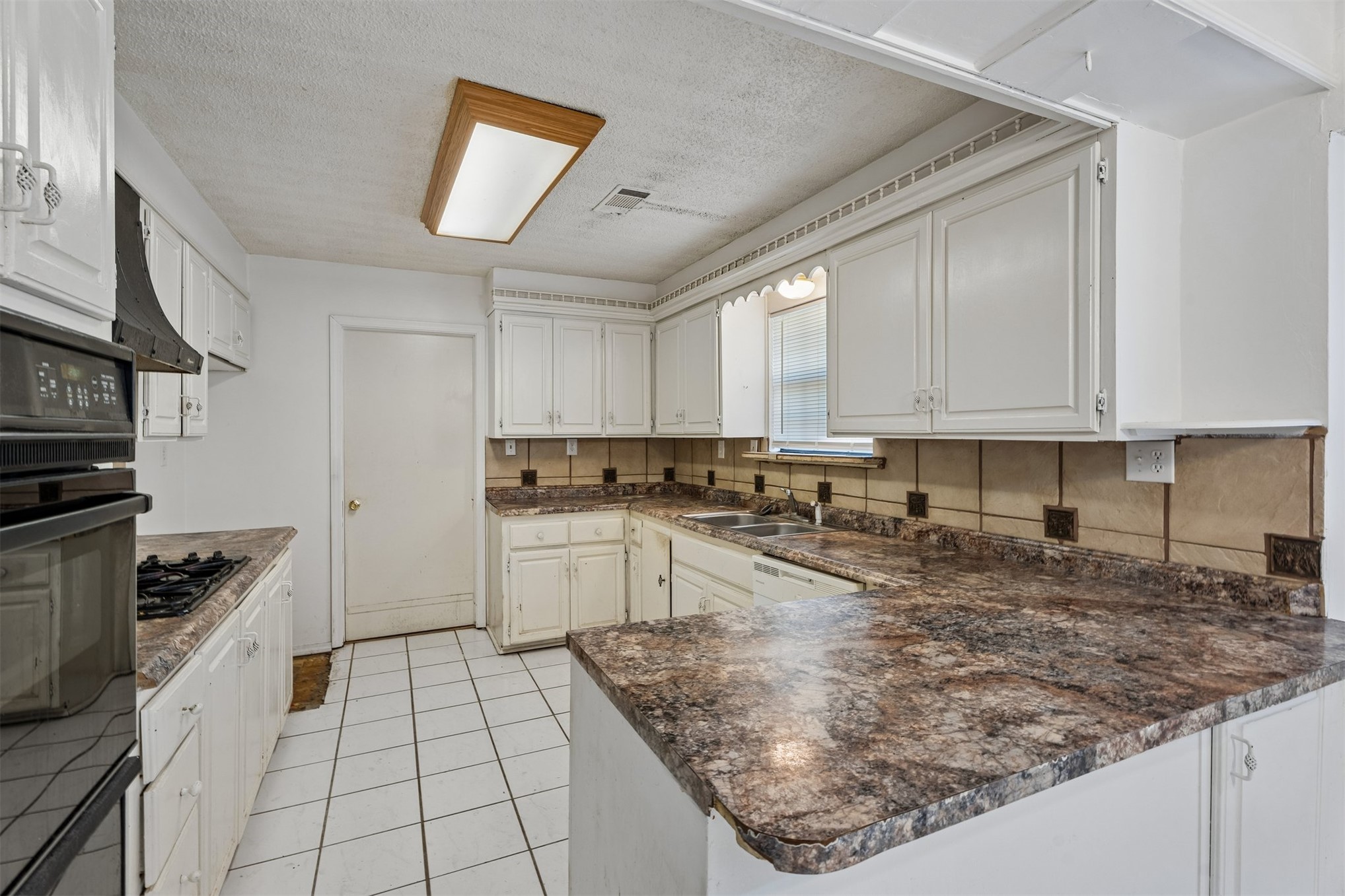 913 Sandstone Avenue Bartlesville OK 74006
