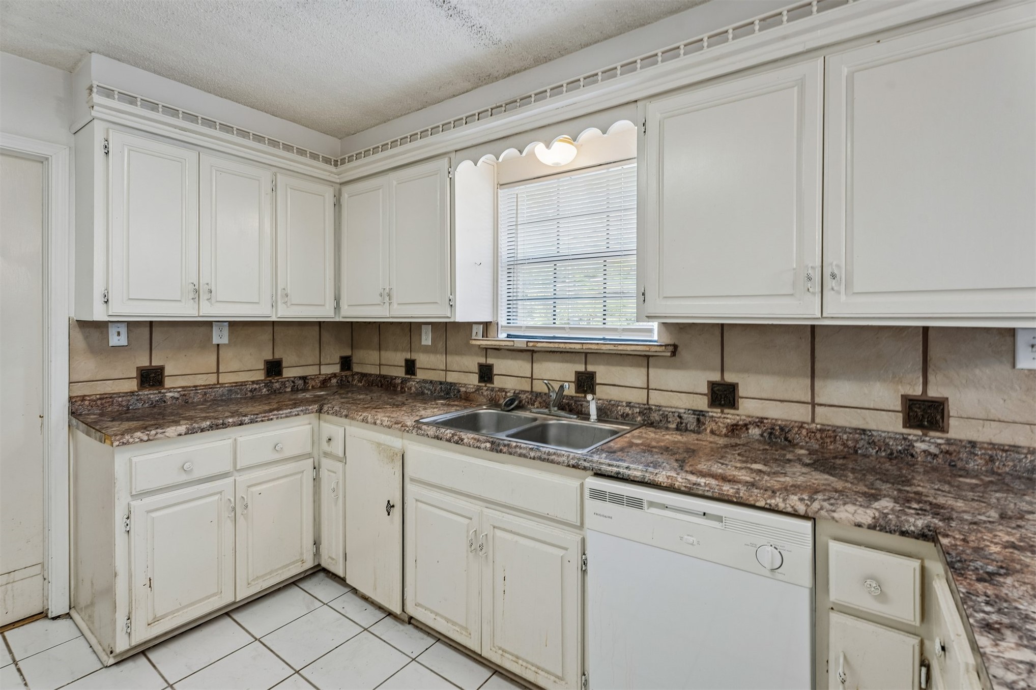 913 Sandstone Avenue Bartlesville OK 74006
