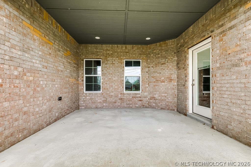 2209 E 31st Place Tulsa OK 74110