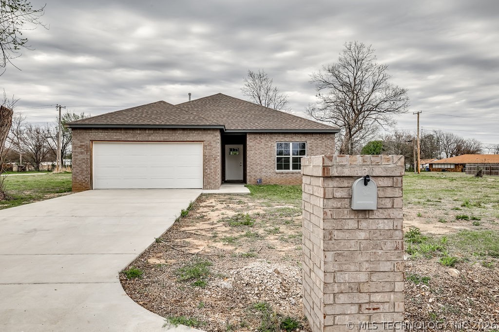 2209 E 31st Place Tulsa OK 74110