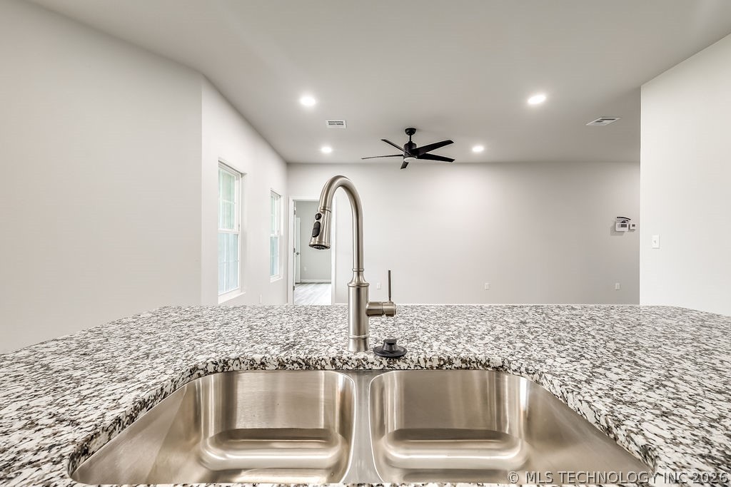2209 E 31st Place Tulsa OK 74110
