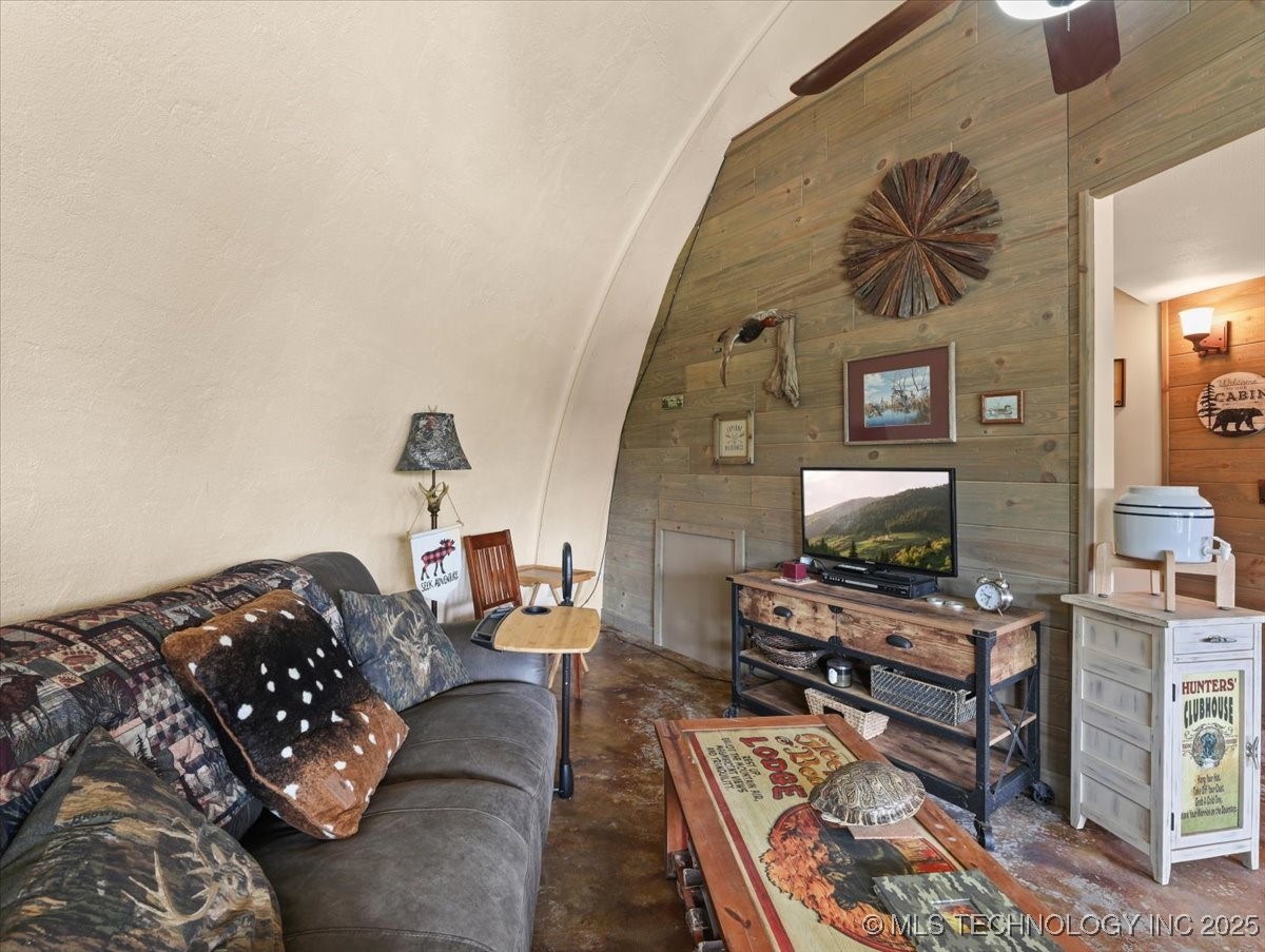6250 SE 1087 Avenue Wilburton OK 74559