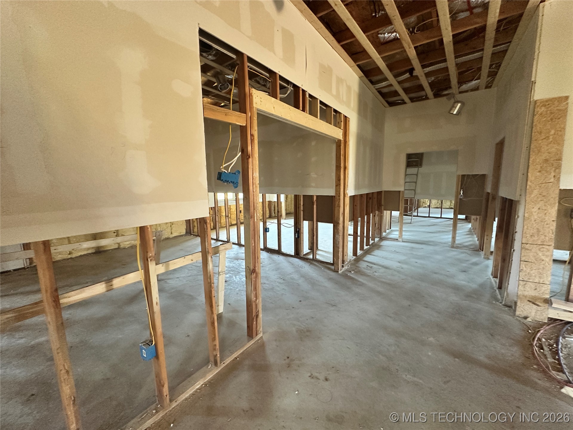 1860 W Bumpass Hendrix OK 74741