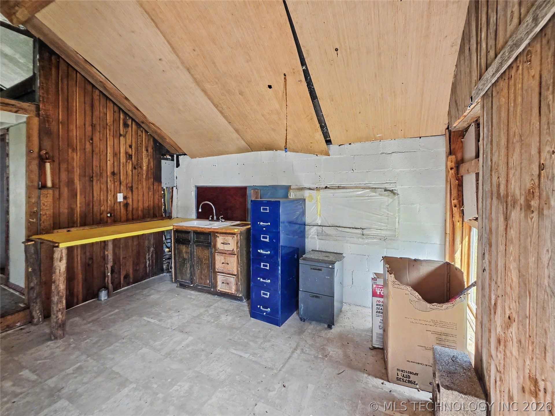 20544 E Whipperwill Road Tahlequah OK 74464