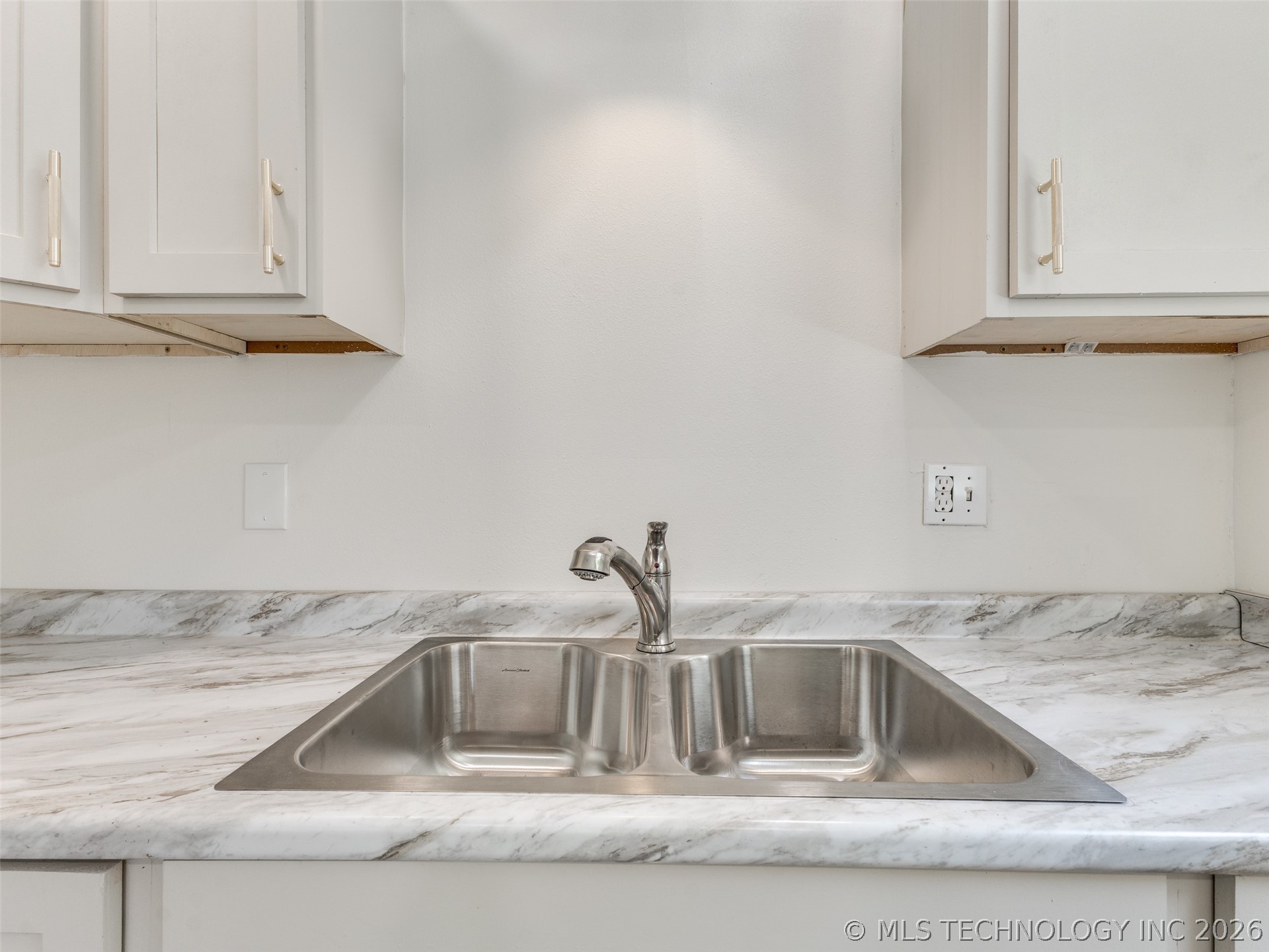 338 W 47th Place Tulsa OK 74126