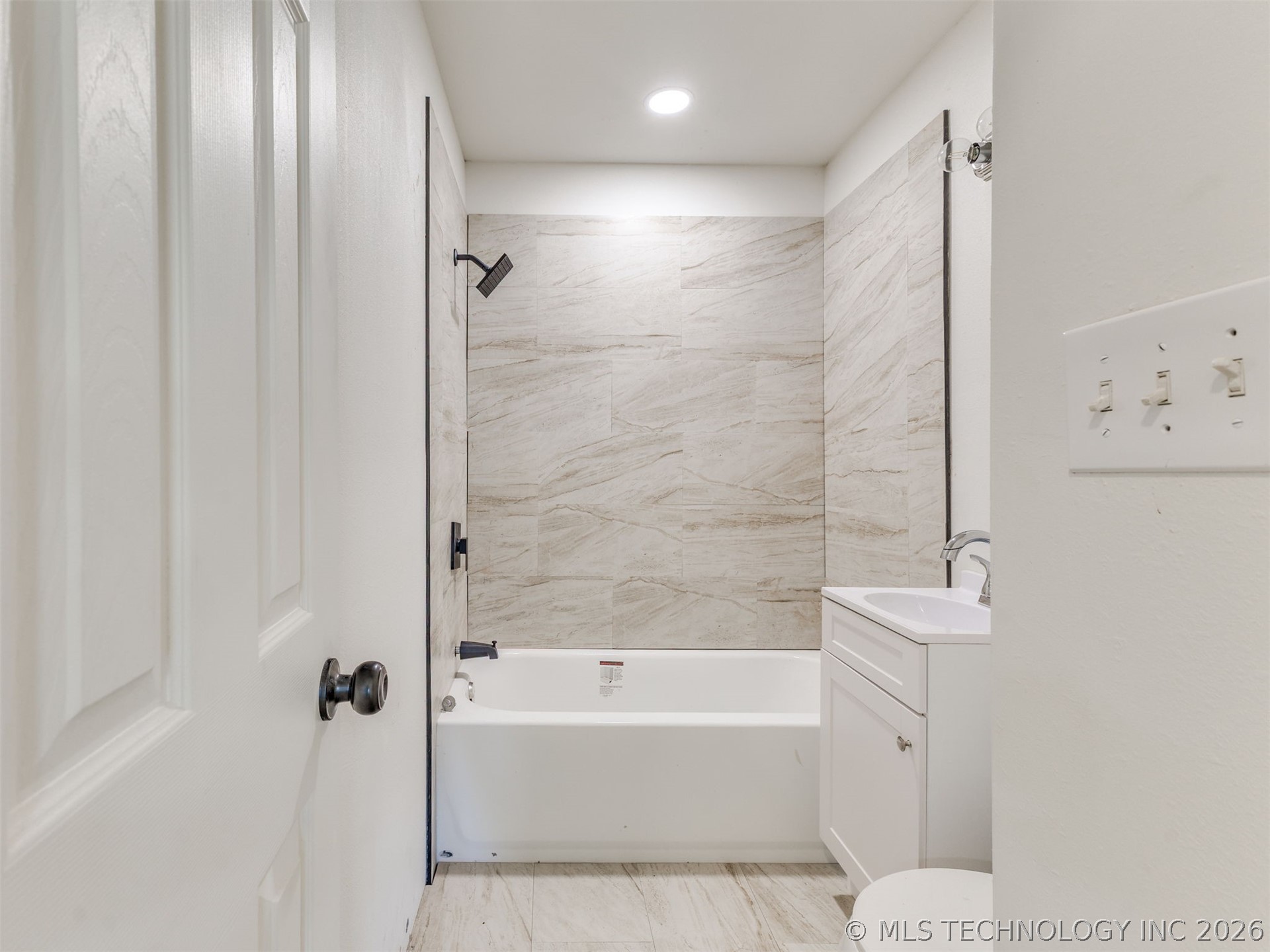 338 W 47th Place Tulsa OK 74126