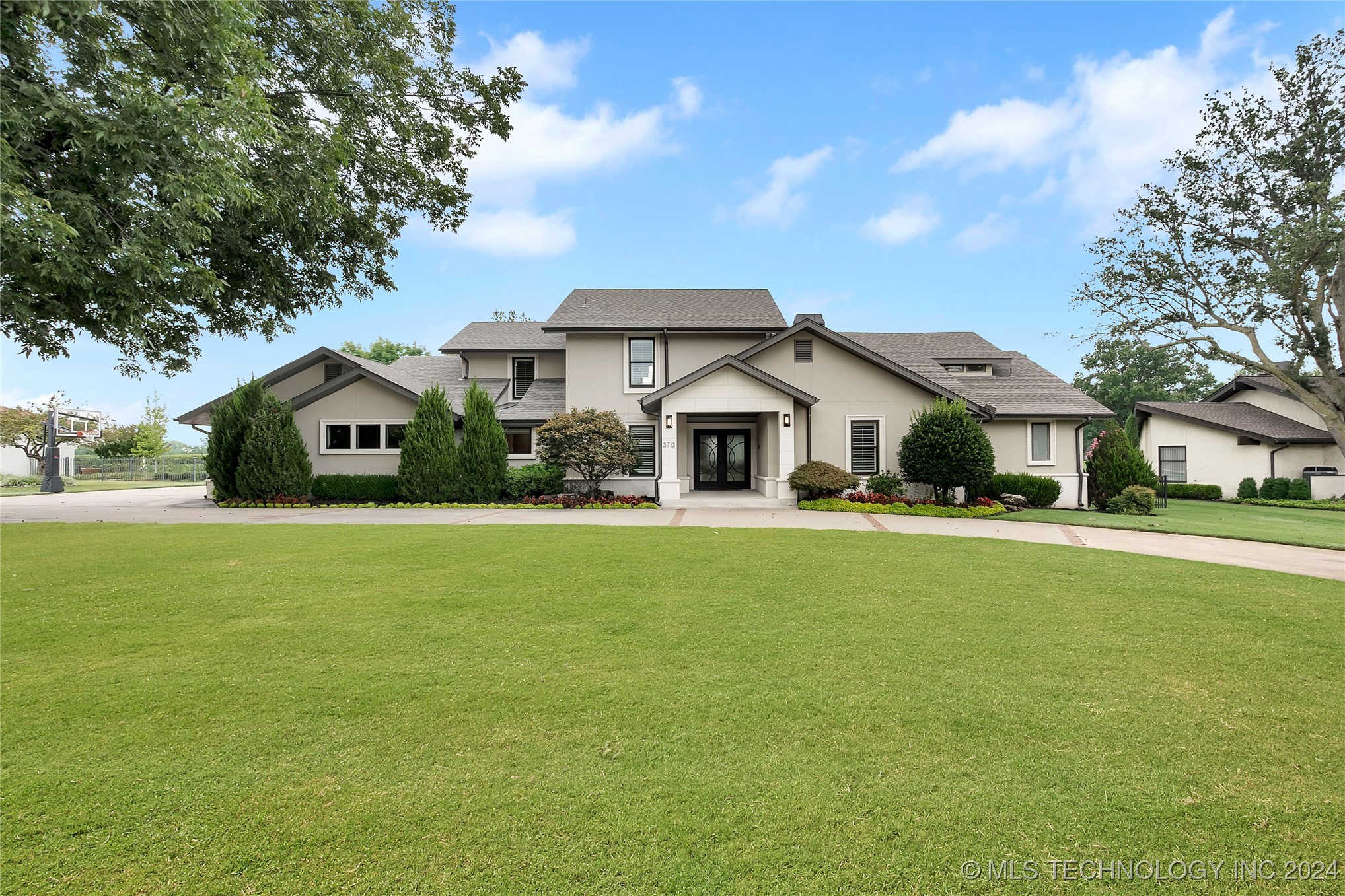 3713 S Orange Circle Broken Arrow OK 74011