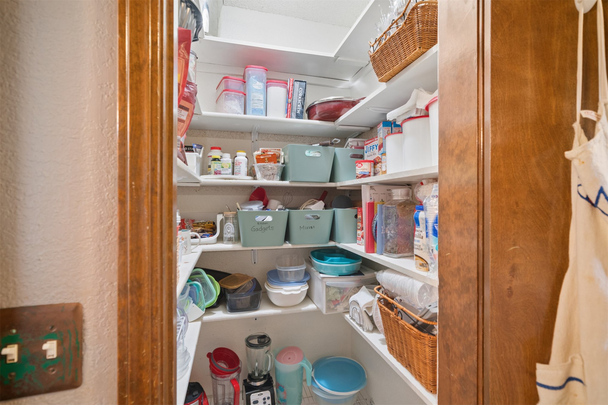 208 N Hemlock Avenue Broken Arrow OK 74012