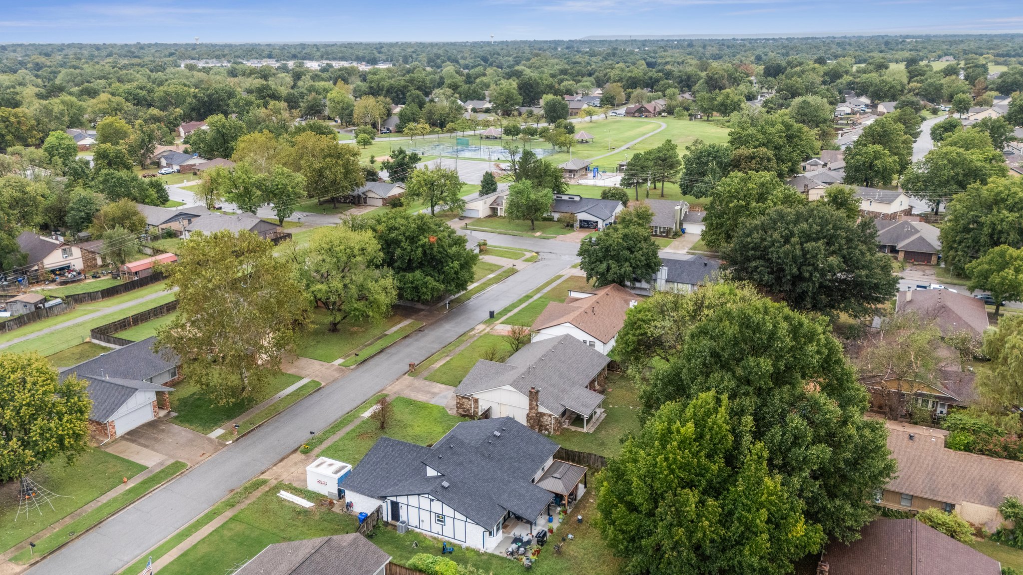208 N Hemlock Avenue Broken Arrow OK 74012