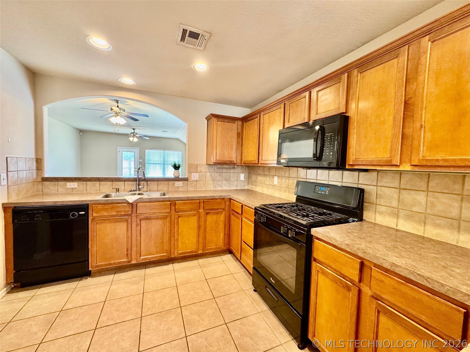 10724 N 146th Eastavenue Owasso OK 74055