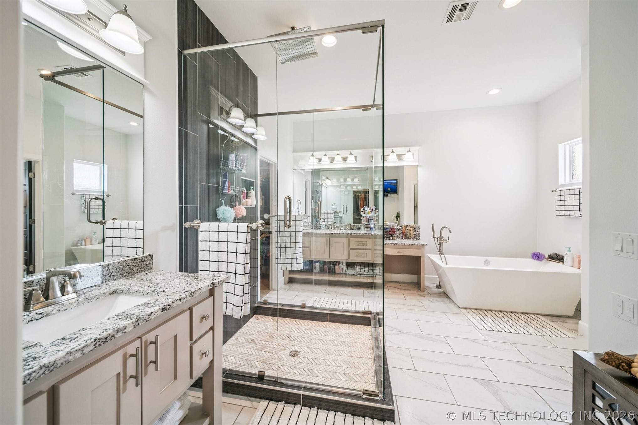 19236 E Twin Creek Drive Owasso OK 74015