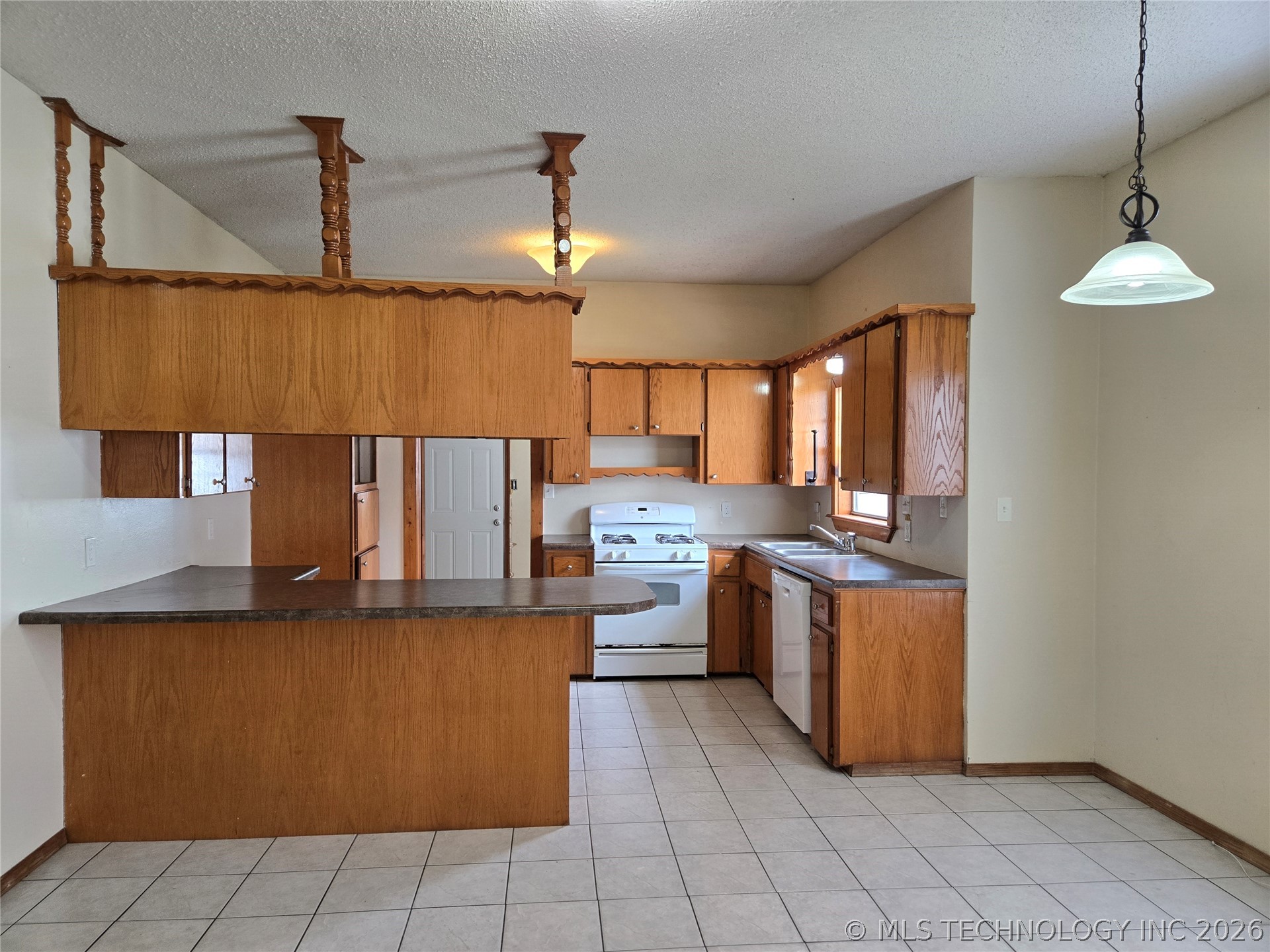 1629 S Keeler Avenue Bartlesville OK 74003