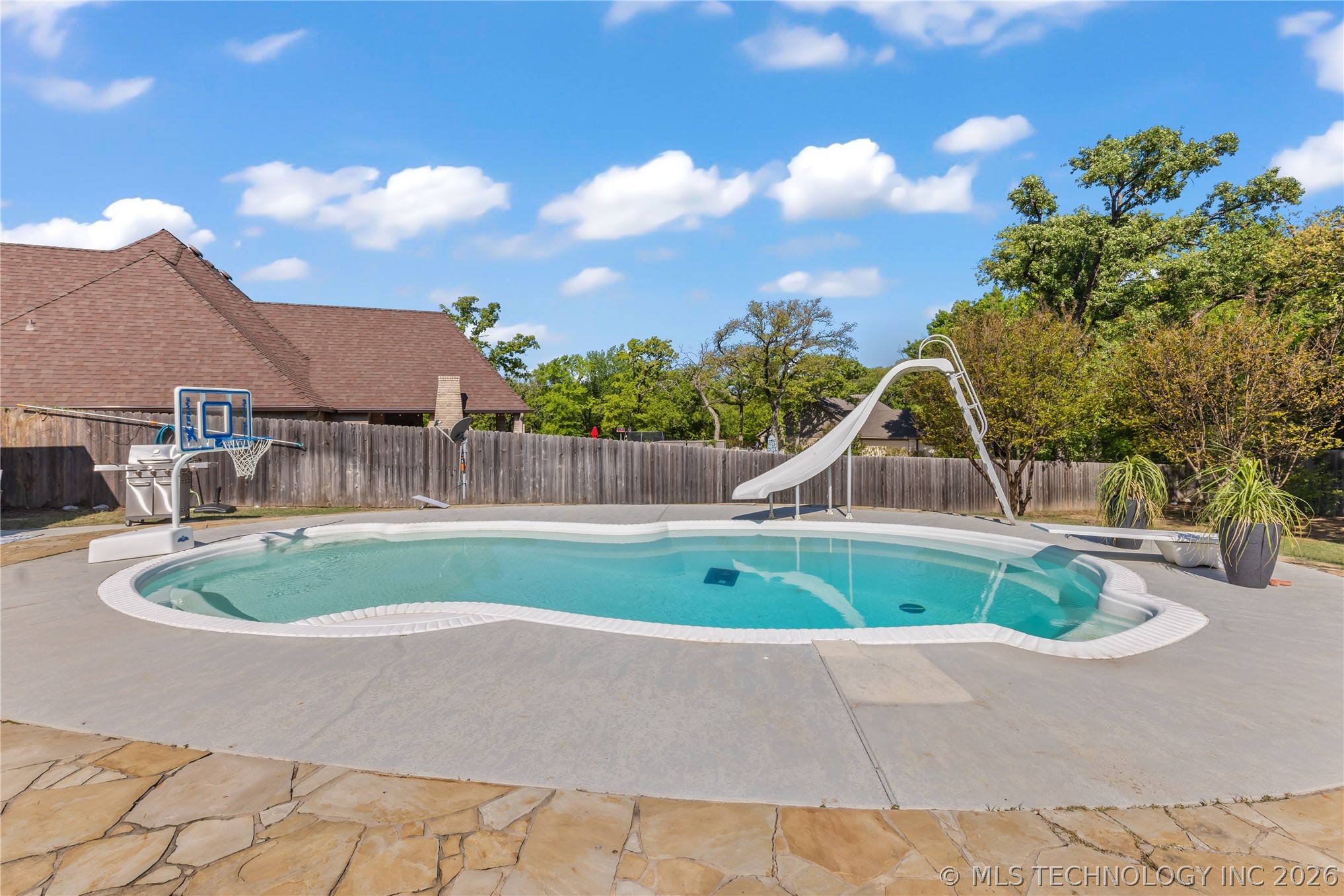 2615 Ridgeway Ardmore OK 73401