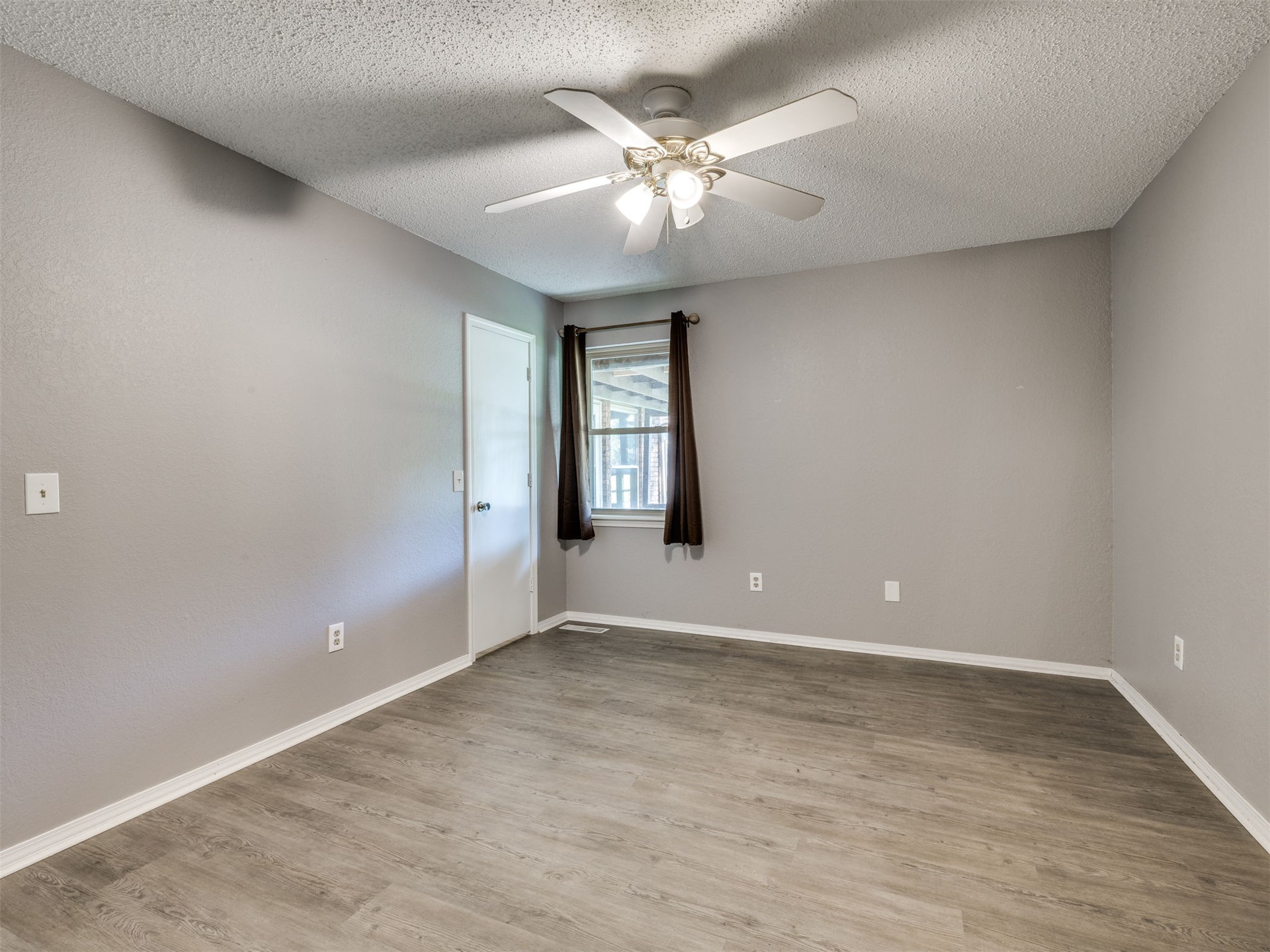 204 W Seward Avenue Sand Springs OK 74063