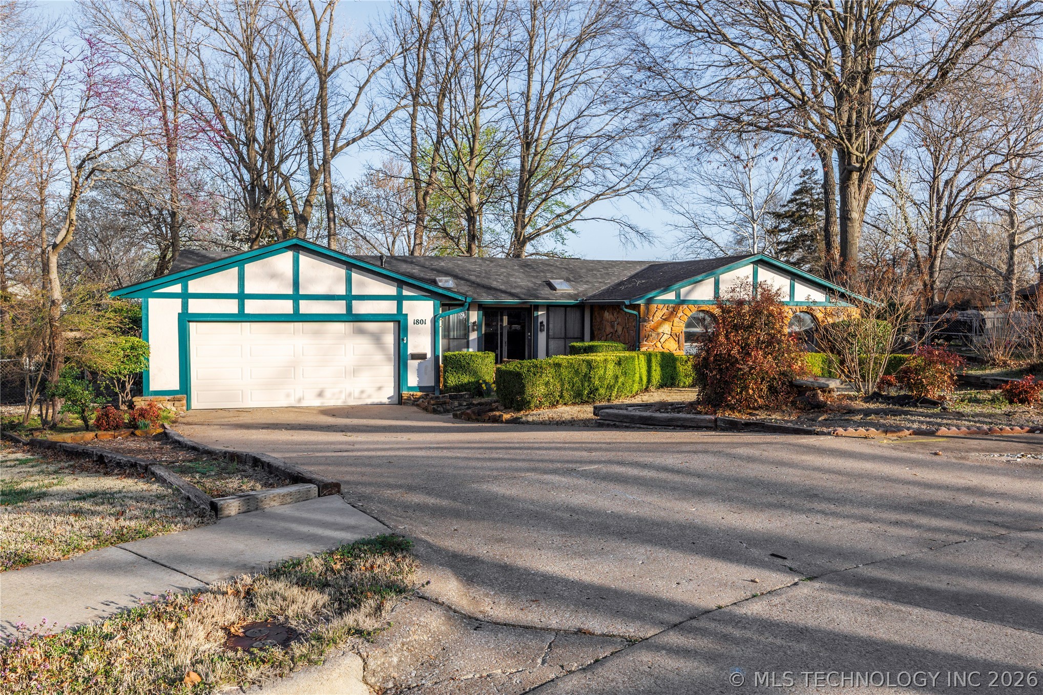 1801 Rolling Hills Place Bartlesville OK 74006