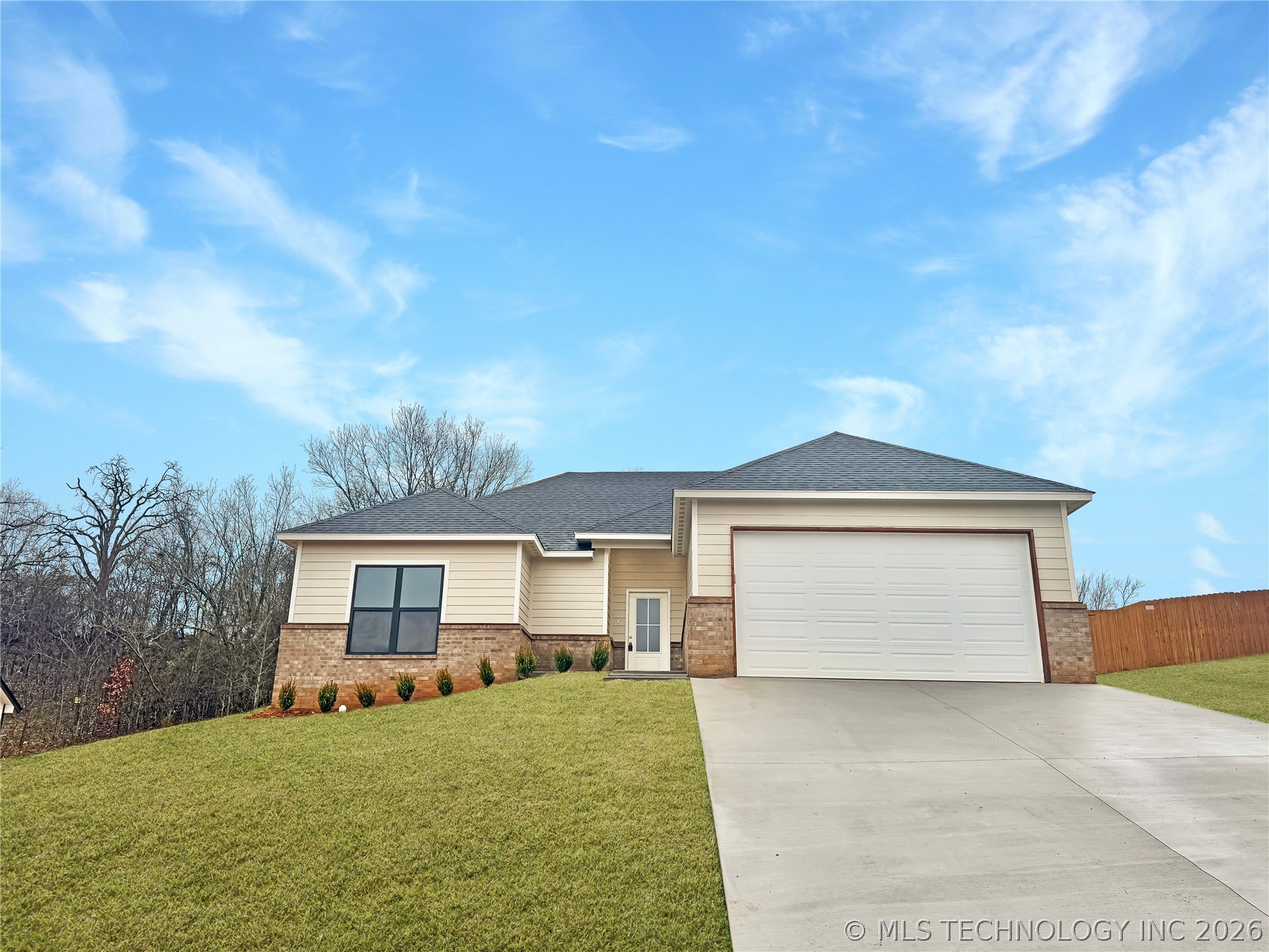 824 E Harlan Drive Tahlequah OK 74464