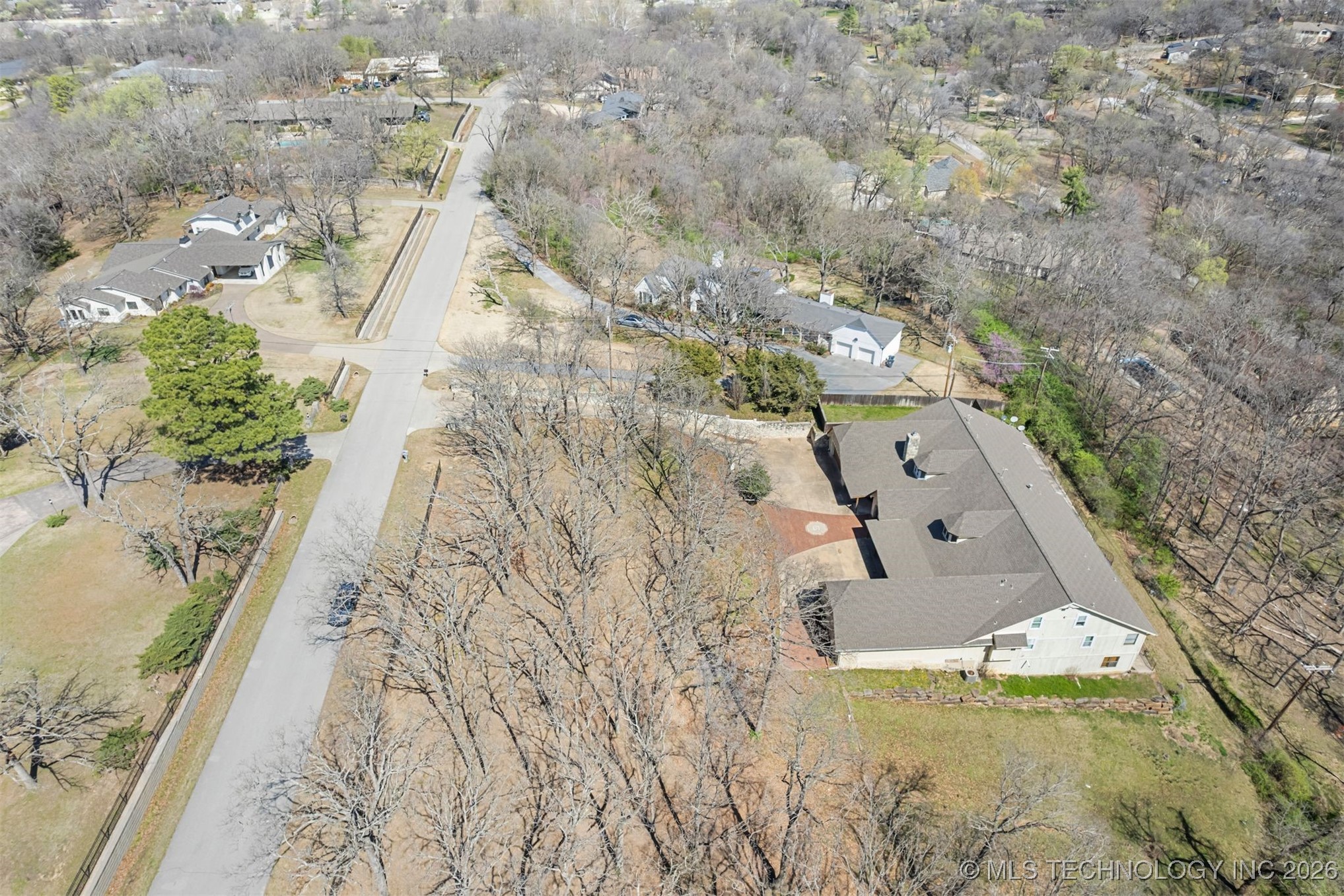 7455 S Sleepy Hollow Drive Tulsa OK 74136