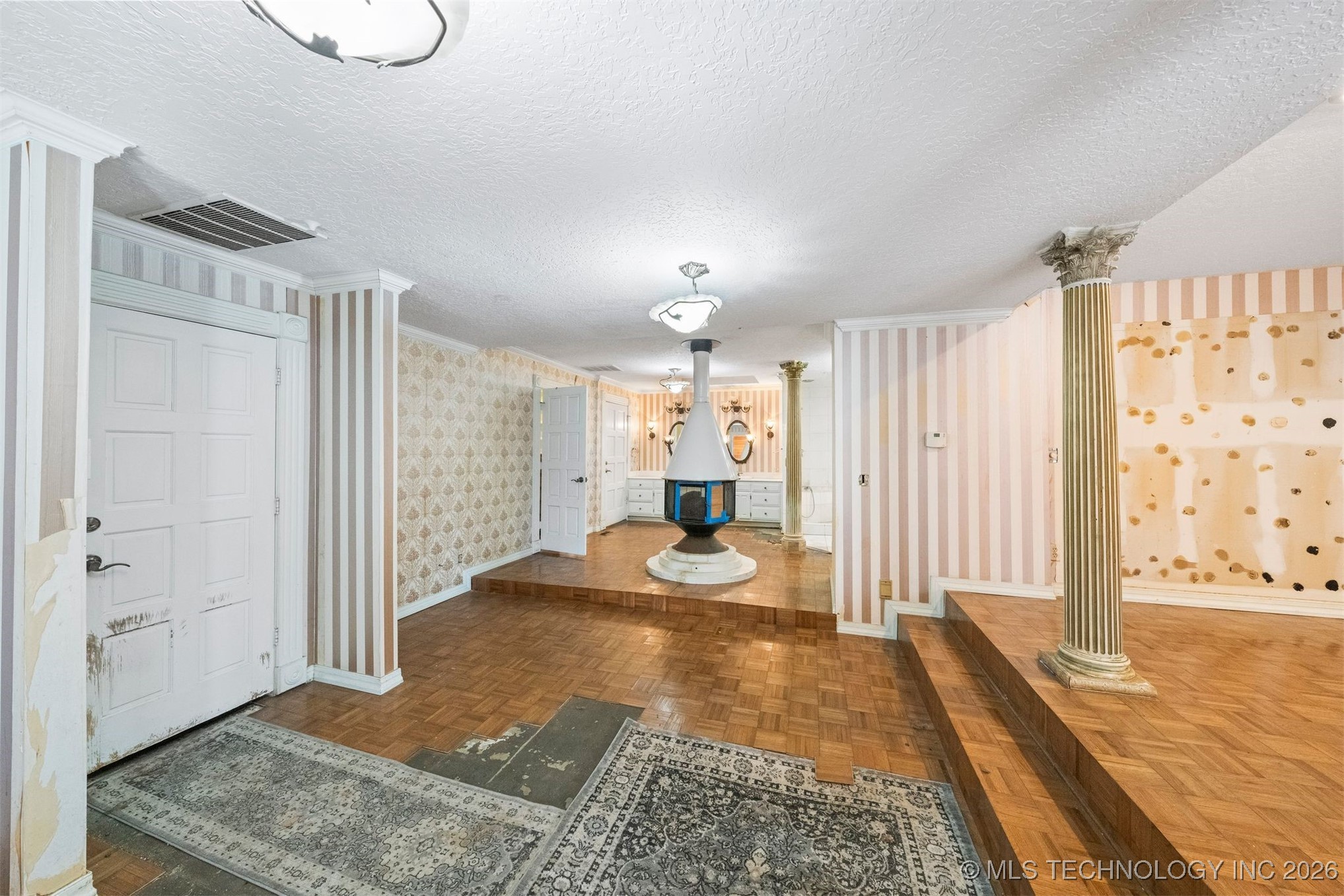 7455 S Sleepy Hollow Drive Tulsa OK 74136