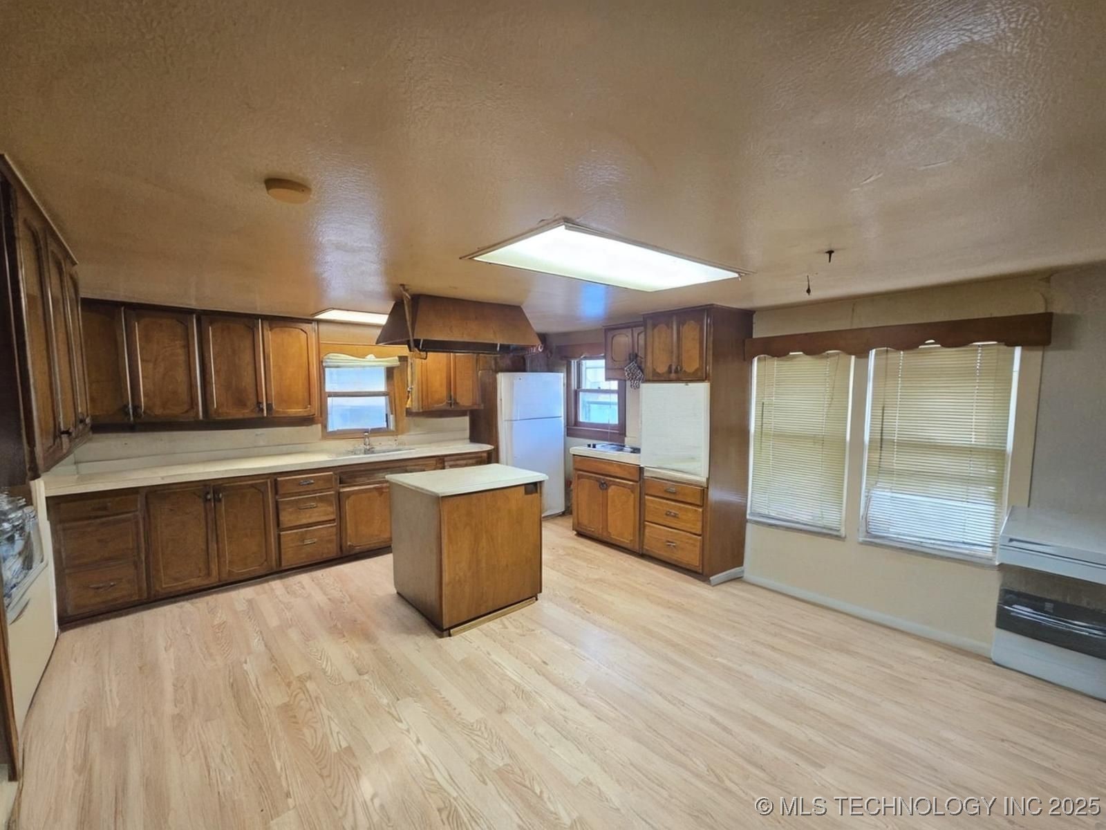 310 E Adler Davis OK 73030