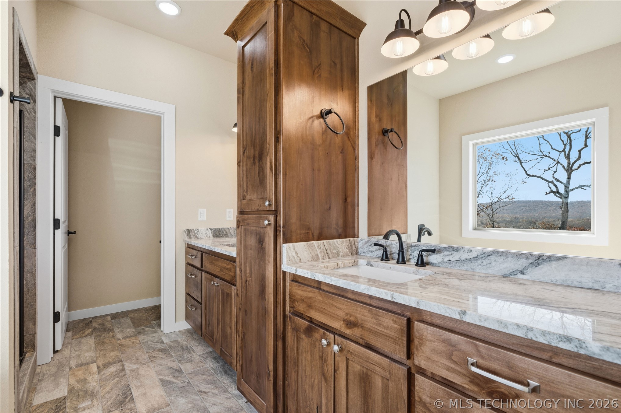 34830 S Falcon Crest Lane Cookson OK 74427