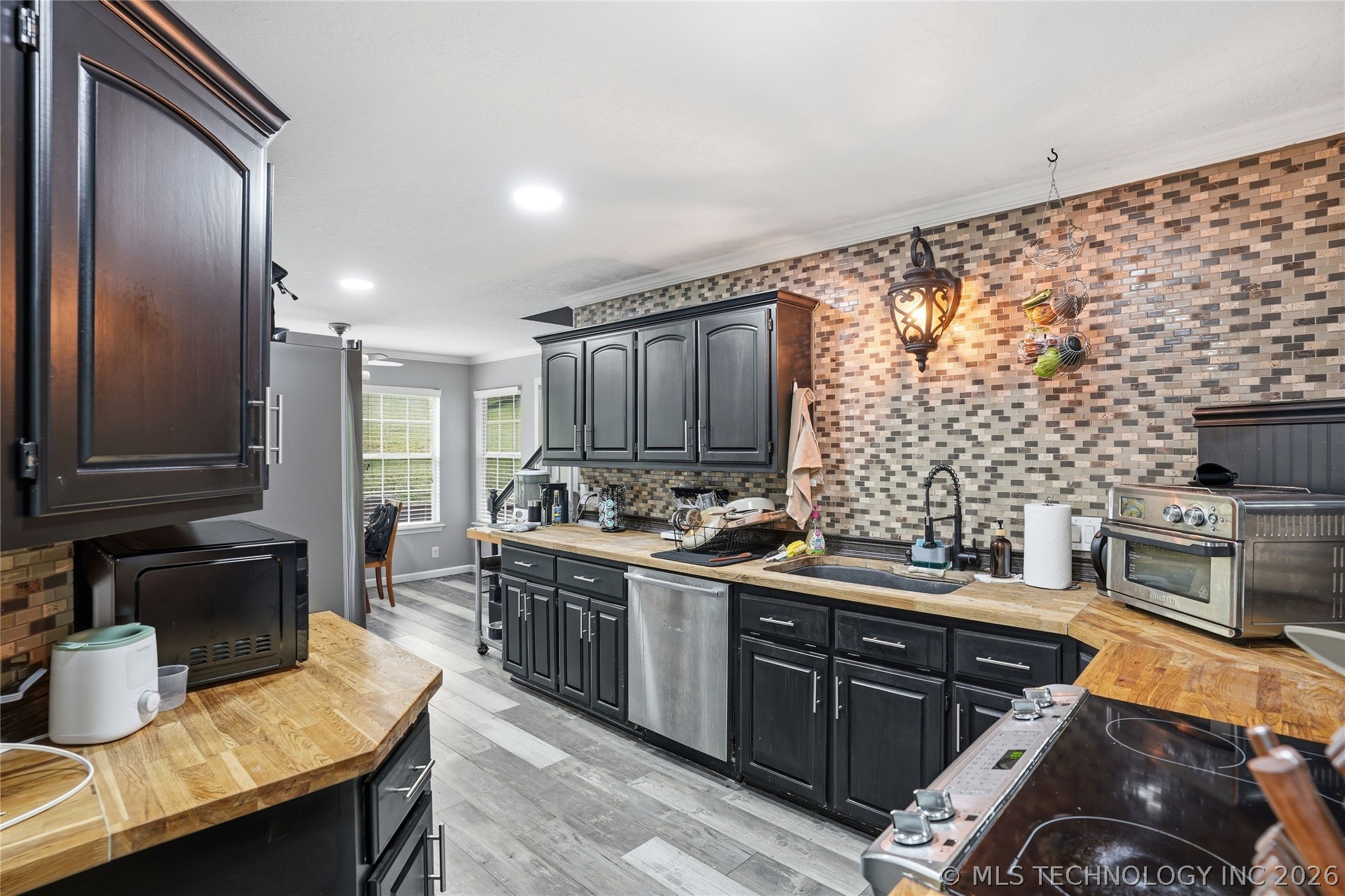 6811 E 65th Place Tulsa OK 74133