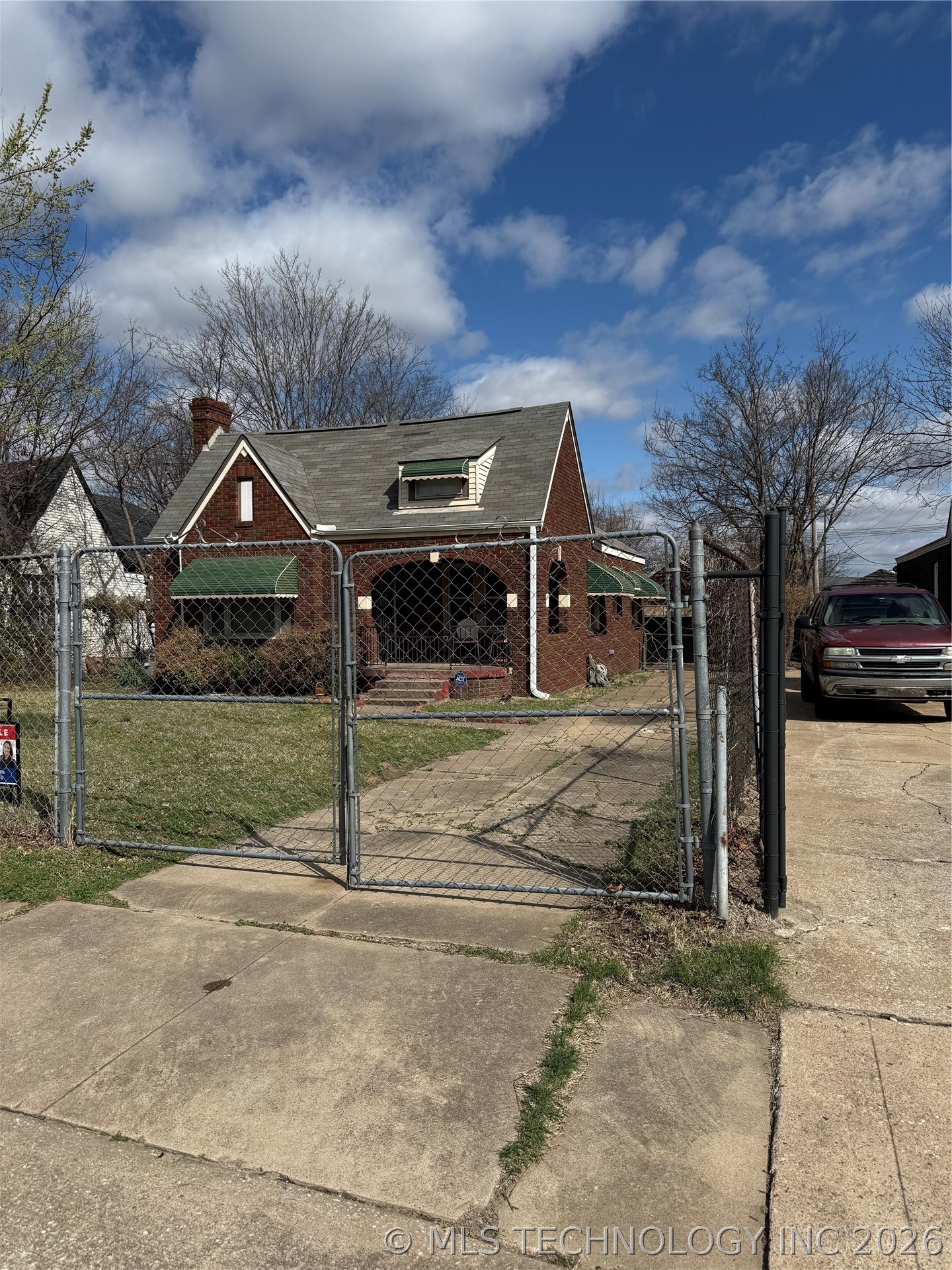 1961 N Boston Place Tulsa OK 74106