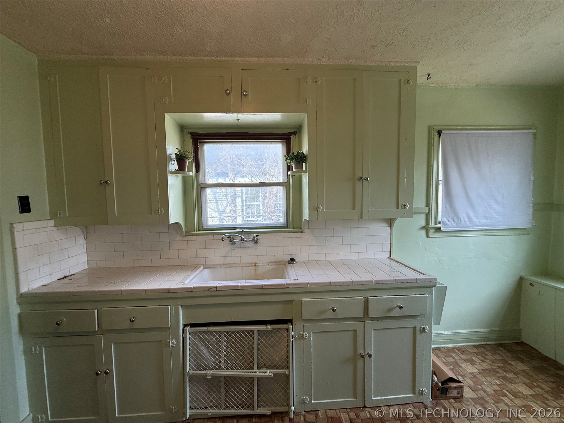 1961 N Boston Place Tulsa OK 74106