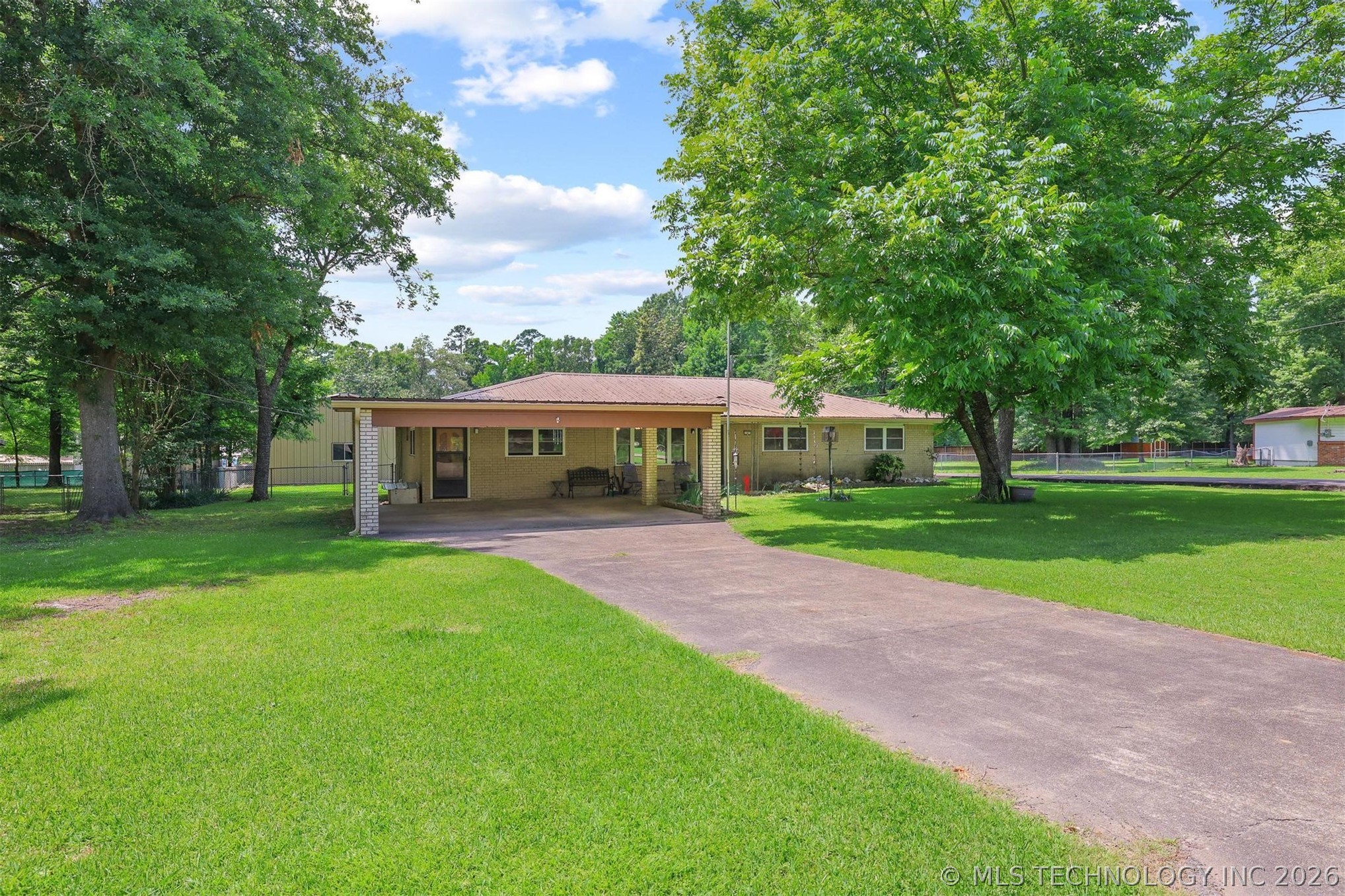 107 Maple Broken Bow OK 74728