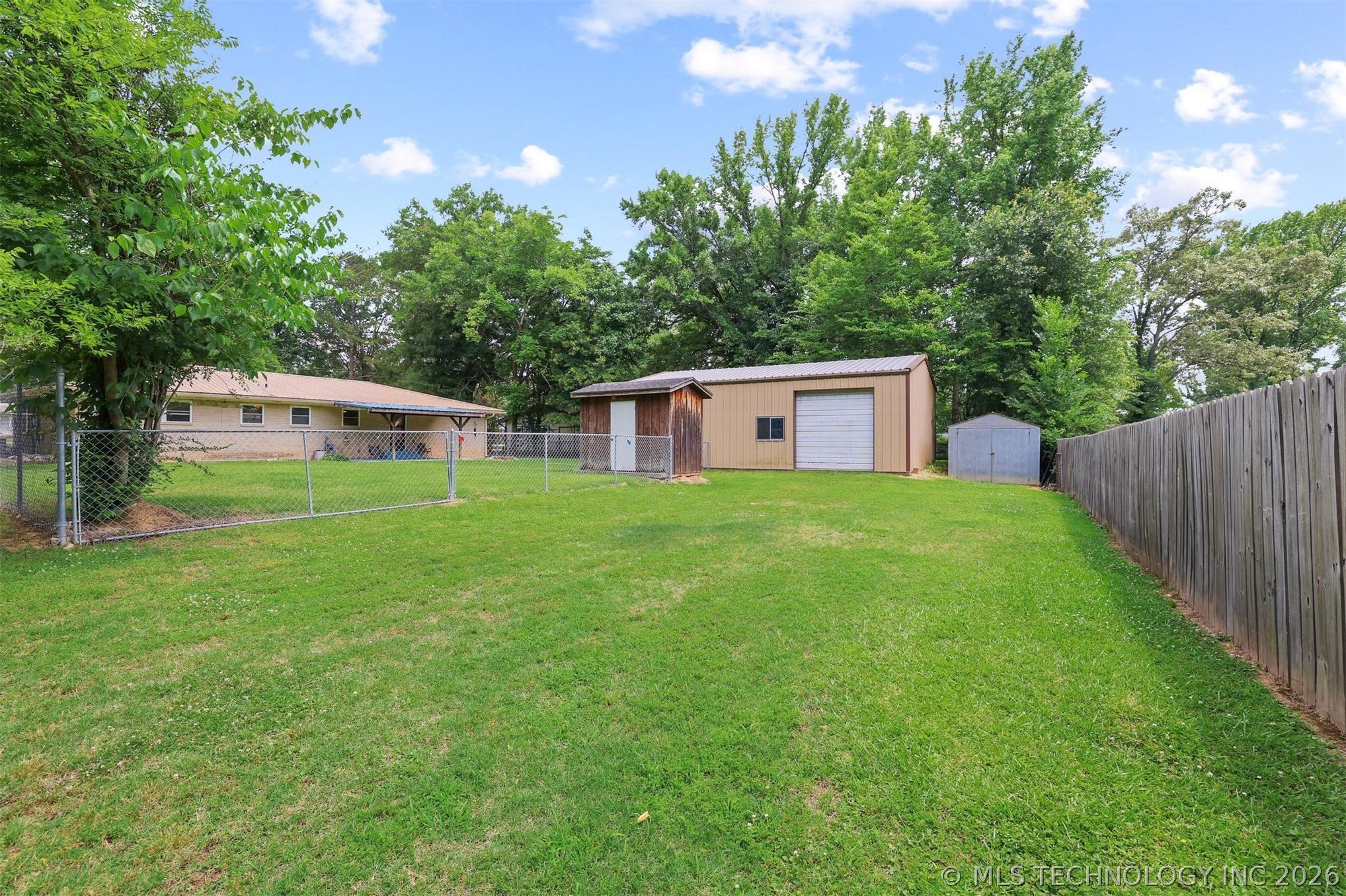 107 Maple Broken Bow OK 74728