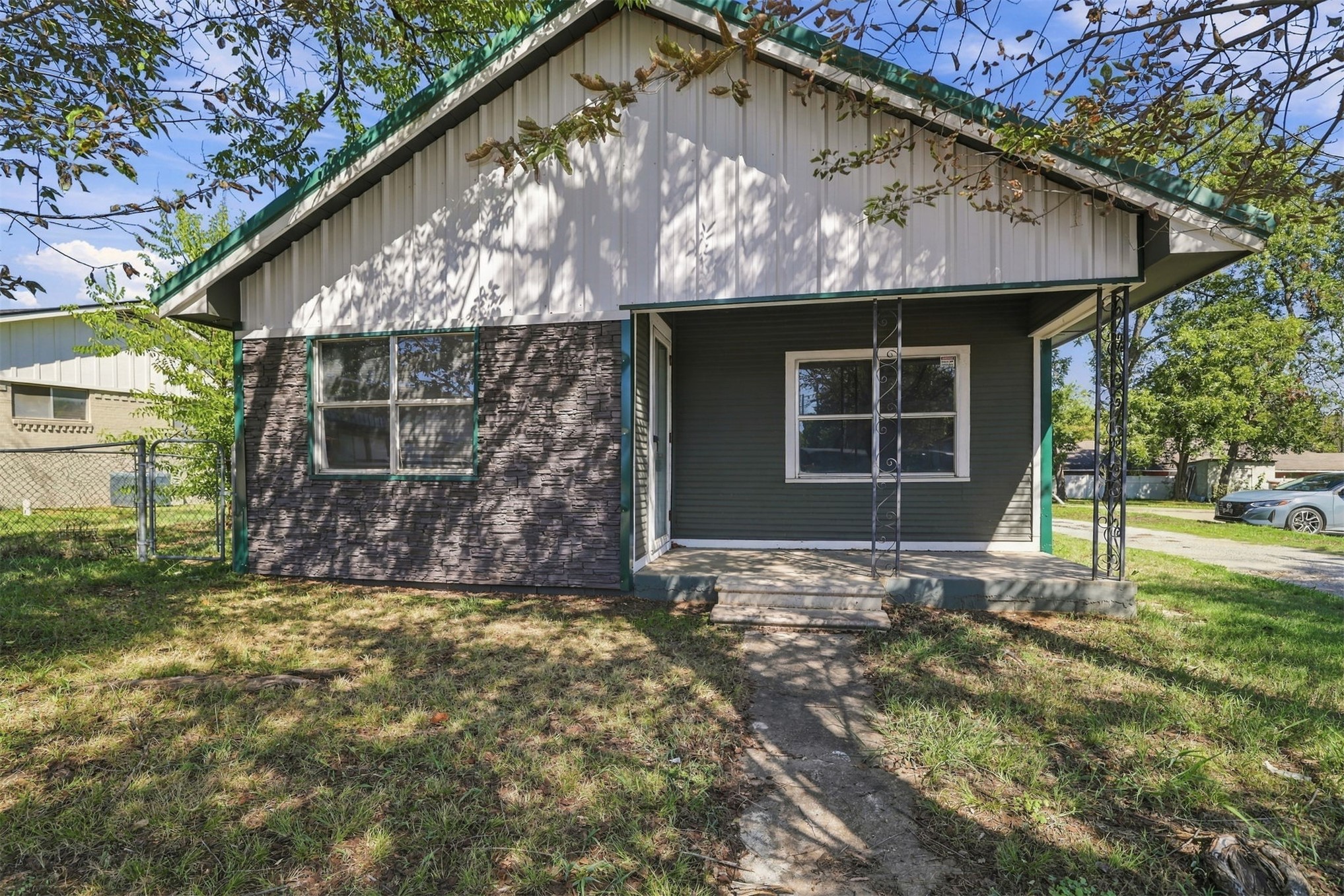 214 W Mulberry Durant OK 74701