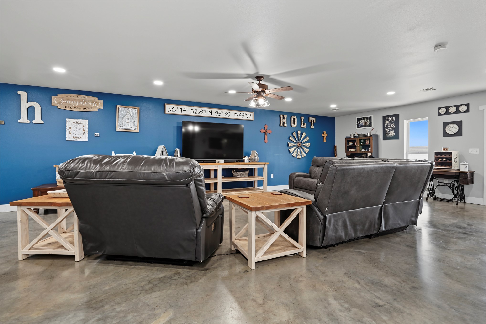 7261 W 395 Road Adair OK 74330