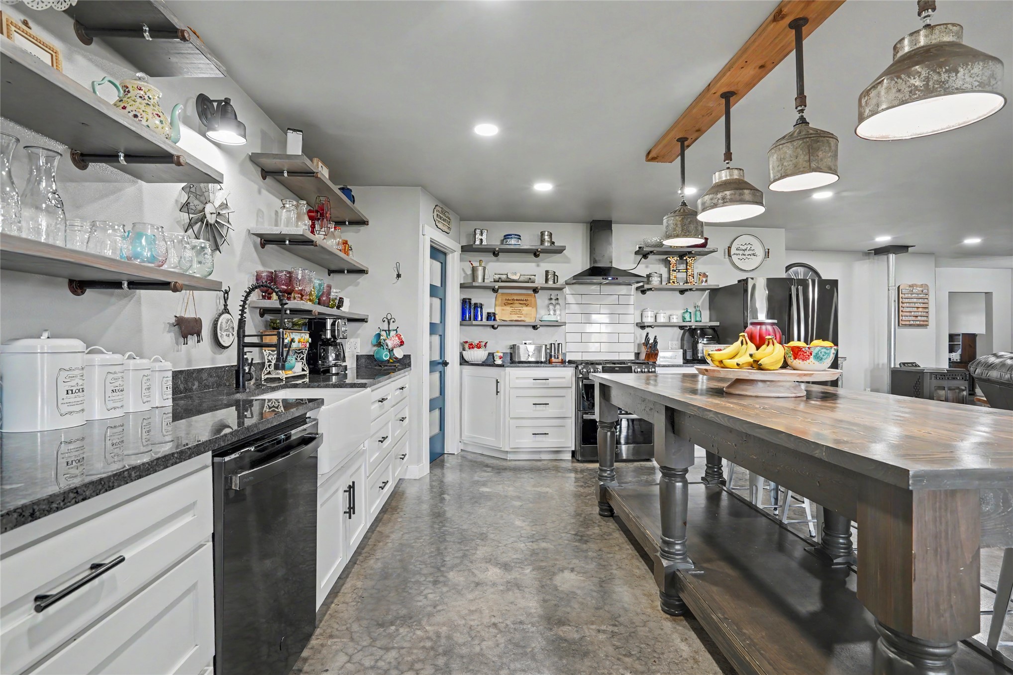 7261 W 395 Road Adair OK 74330