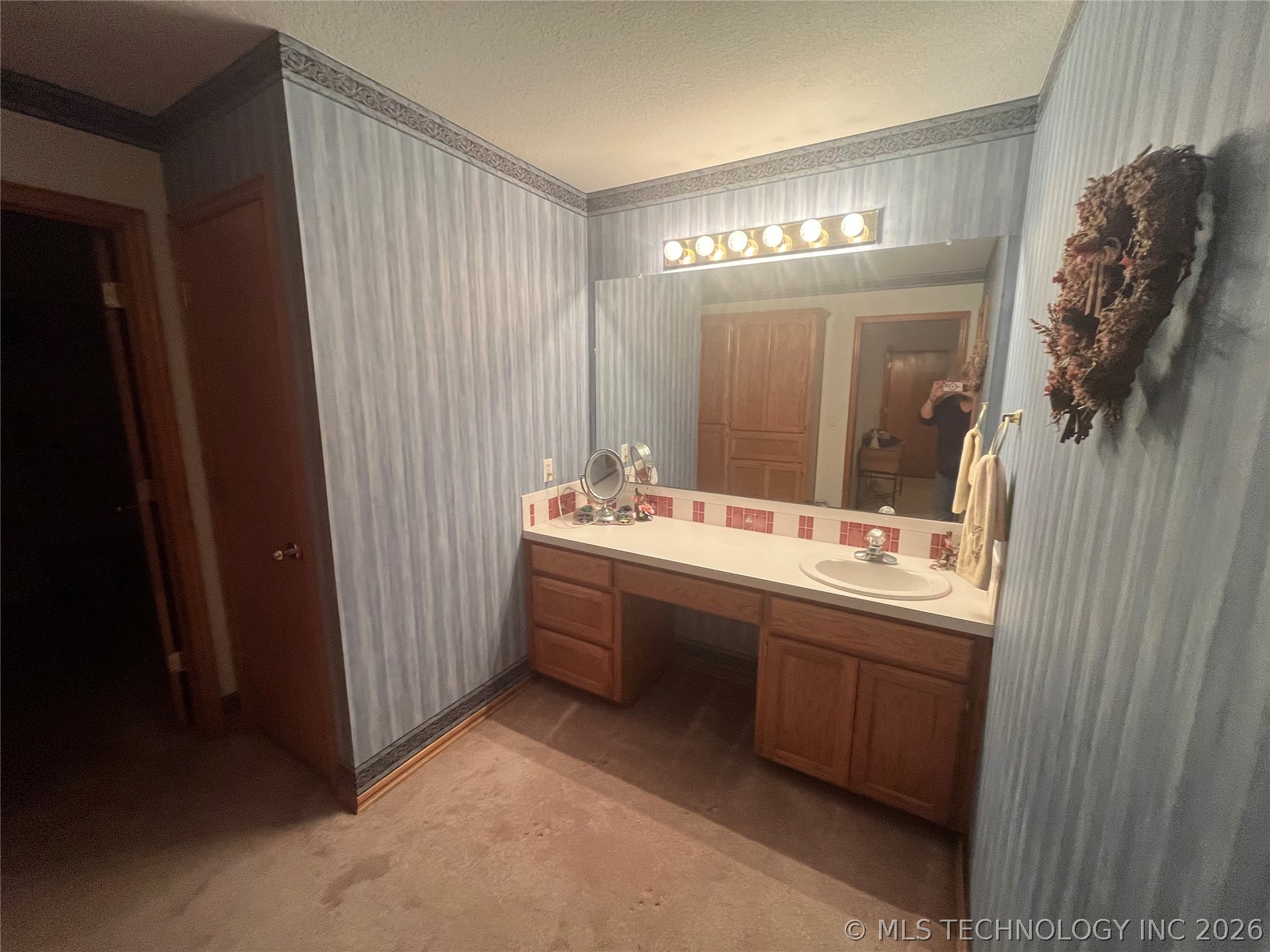 221 Cross Creek Lone Grove OK 73443
