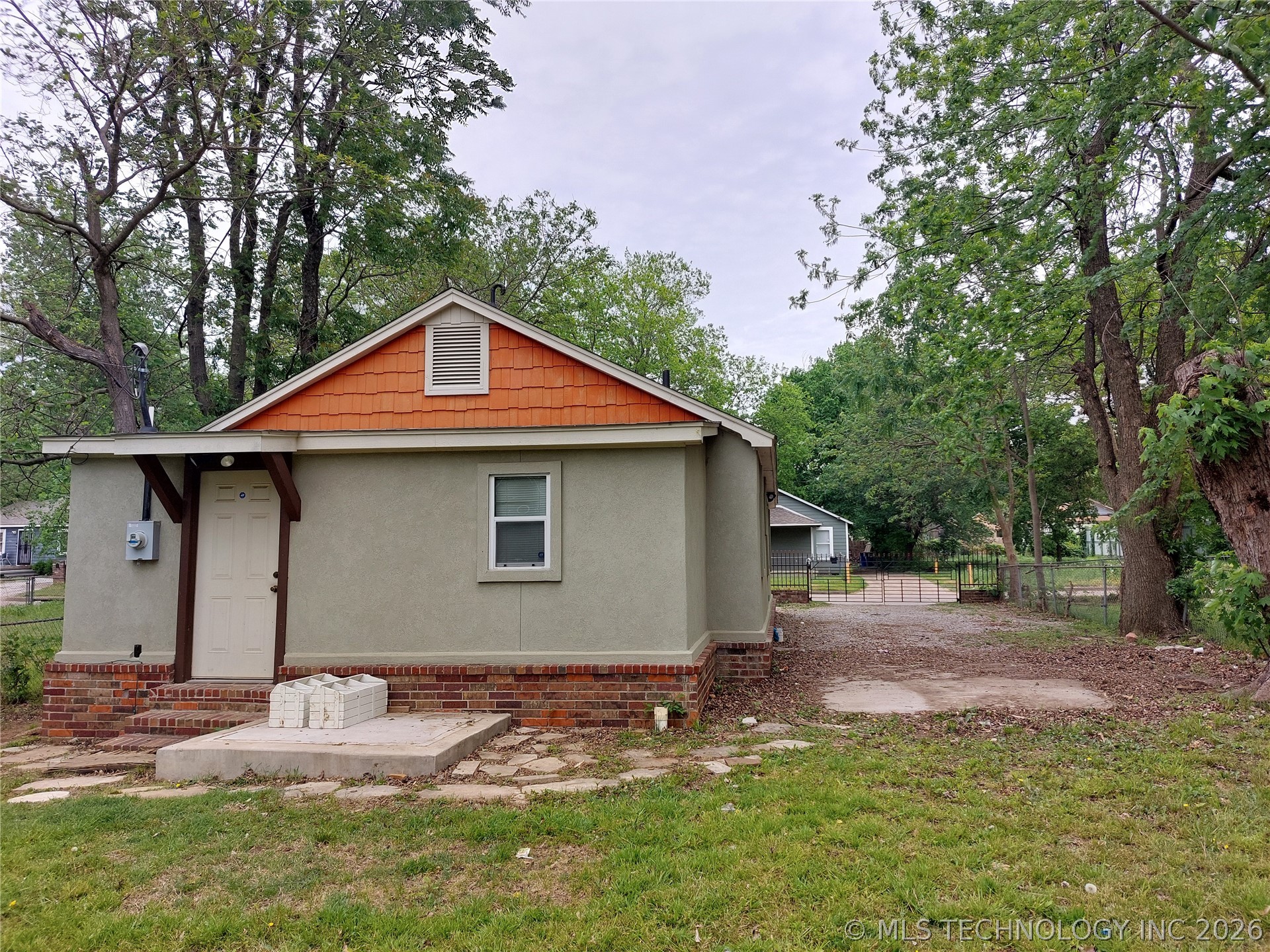 1816 N Atlanta Court Tulsa OK 74110
