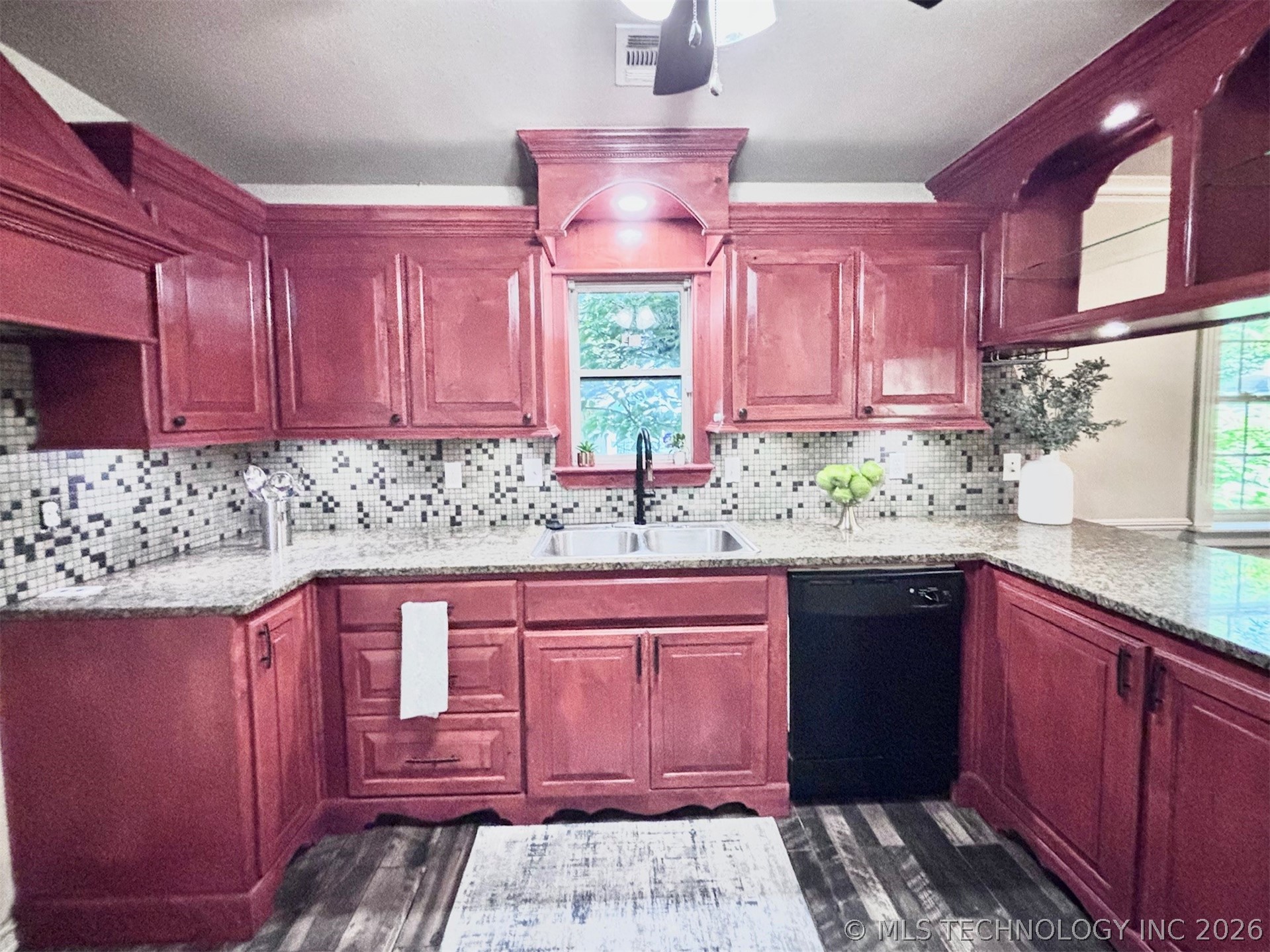 1816 N Atlanta Court Tulsa OK 74110