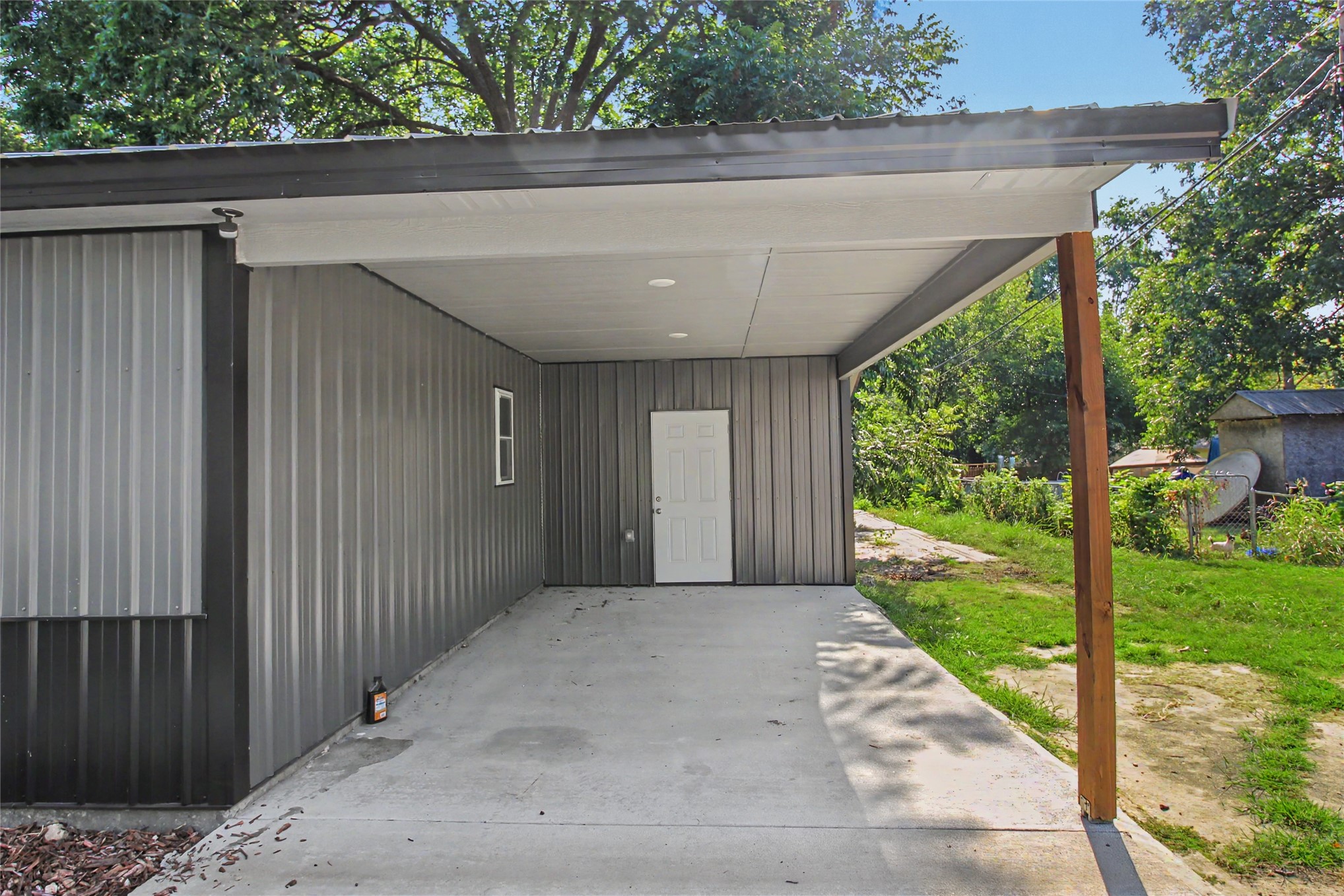 1415 S Locust Avenue Westville OK 74965