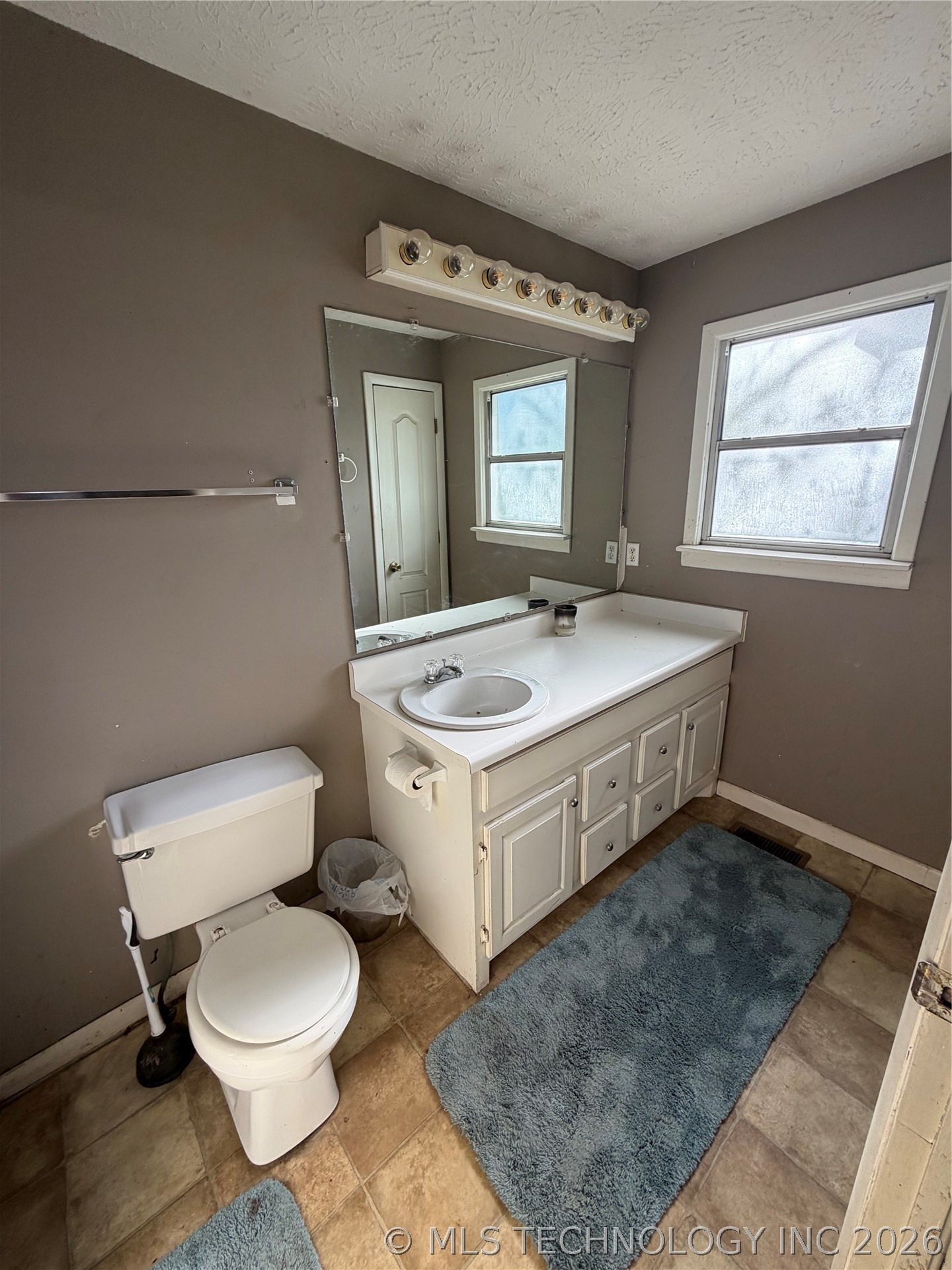16 S Indianola Street Pryor OK 74361