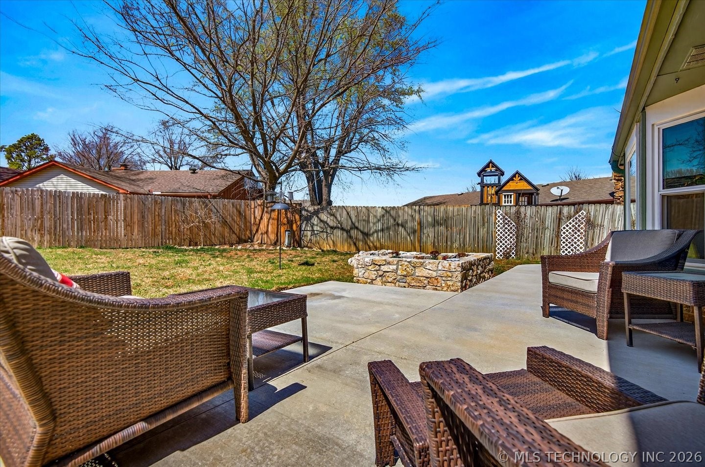 1811 Putnam Bartlesville OK 74006